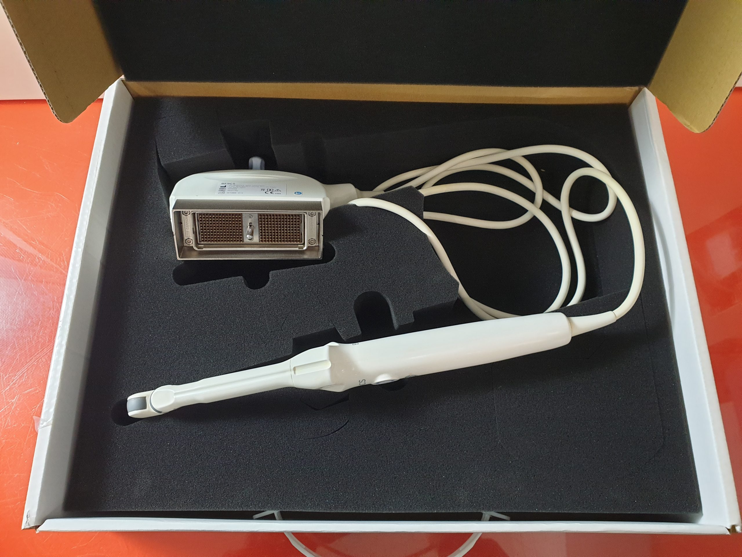 GE BE9CS Urology Endocavitary Sonde biplane Sonde — image 1 of 7