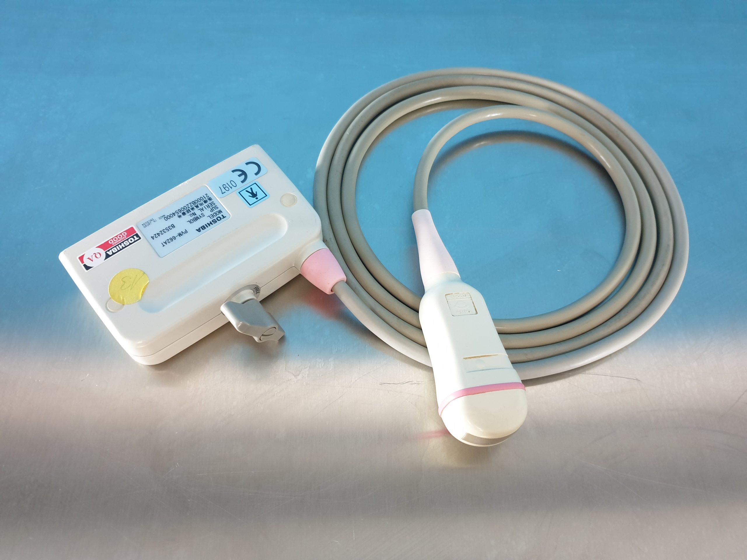 Toshiba PVM-662AT Ultrasoundprobe – Sonde Microkonvex Sonde — image 1 of 4