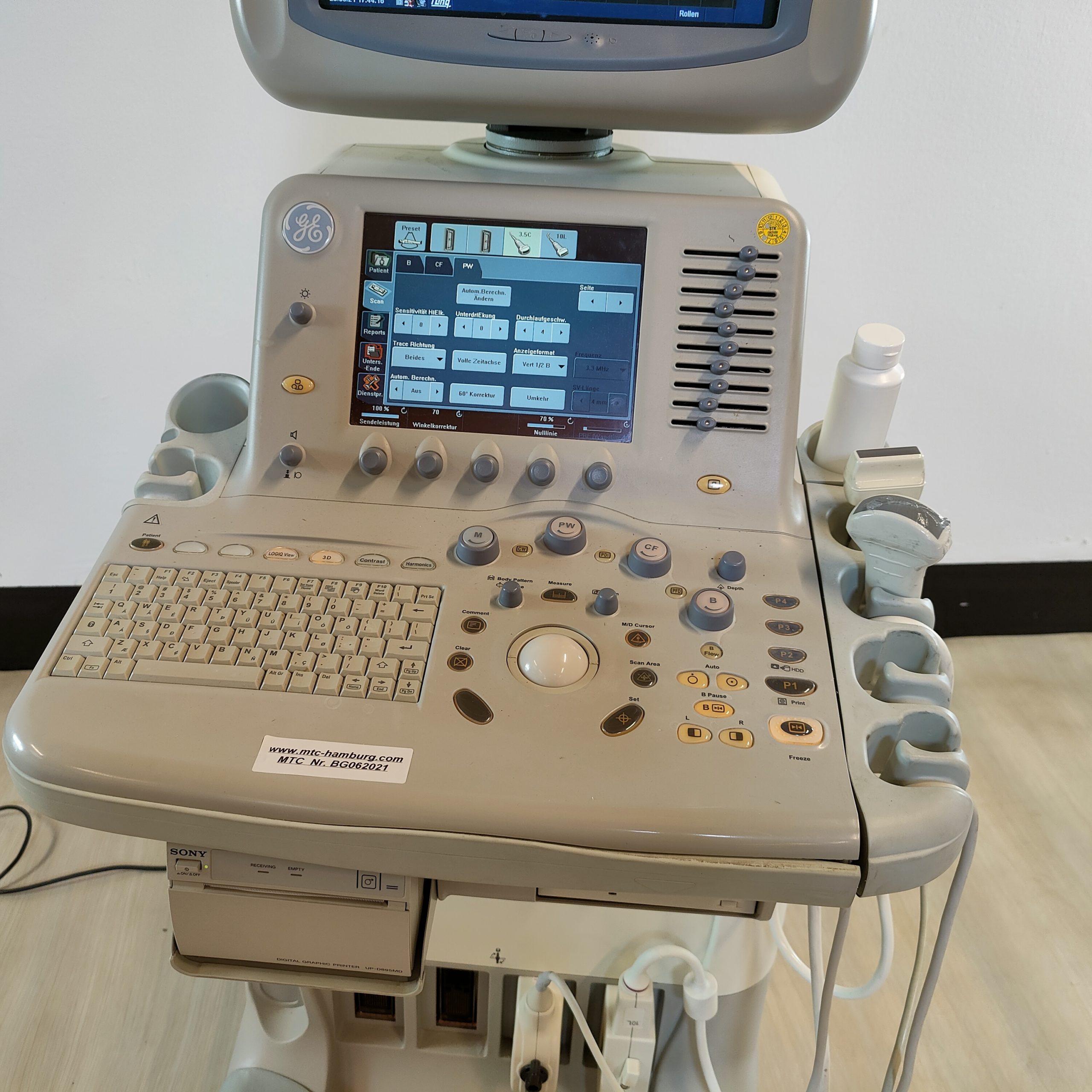 GE Logiq 7 // Logiq7 mit 3.5C konvex Sonde und 10L Linear-Sonde Doppler thumbnail 2