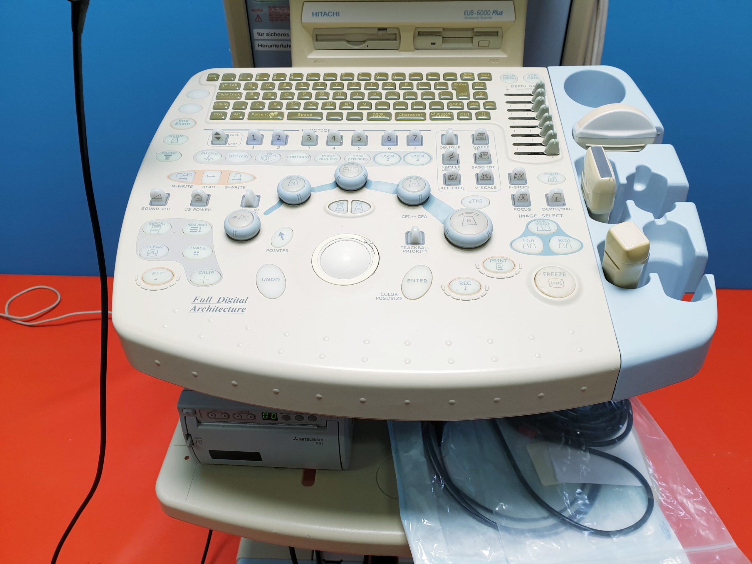 Hitachi Ultraschallgerät EUB-6000 Plus Farbdoppler mit 3 Sonden + FUJINON SP-711 m FUJINON TL-1A thumbnail 4