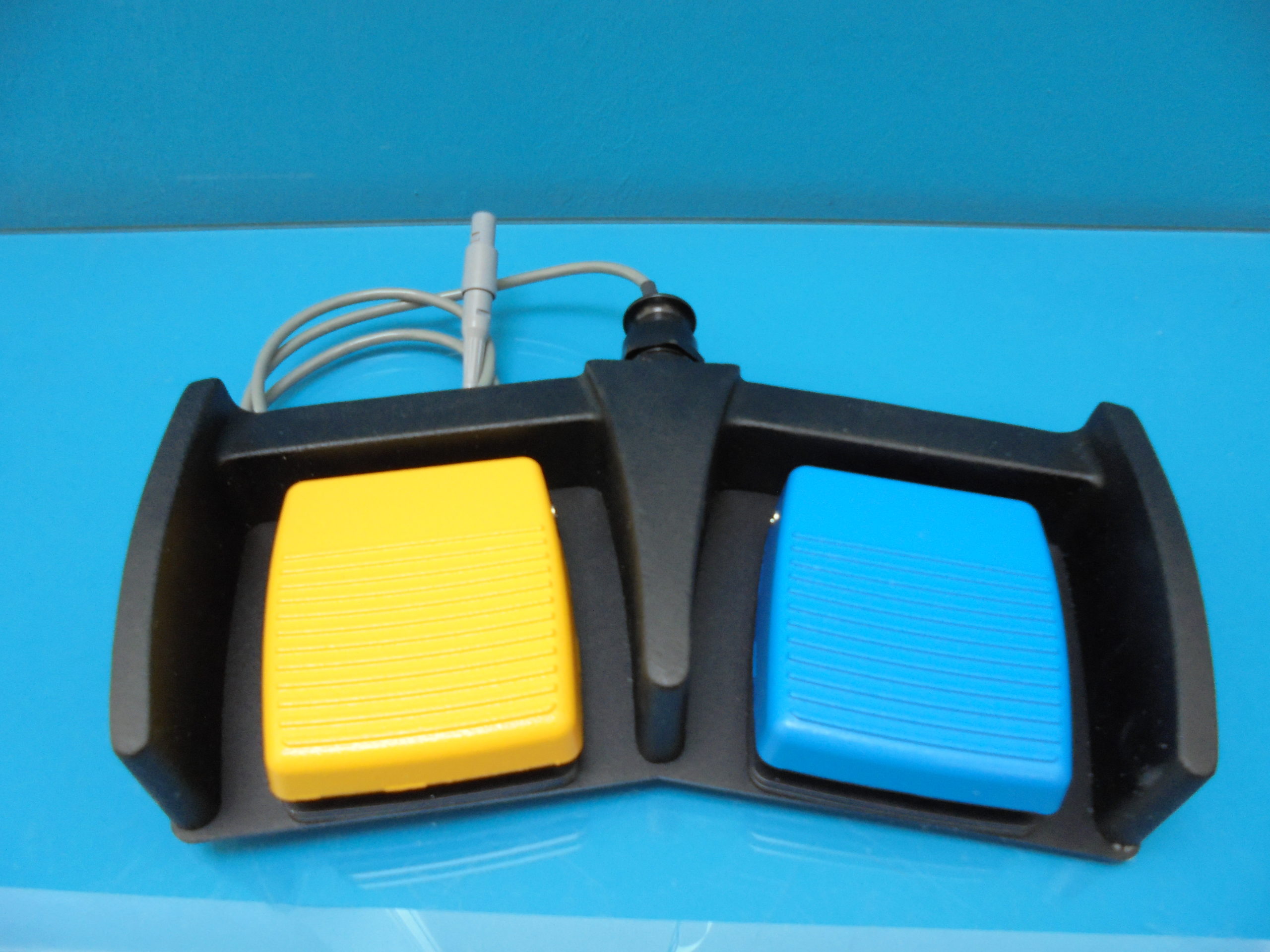 AQUILINE 971-SWNOM FOOTSWITCH / PEDAL // Mindray Footswitch — image 1 of 5