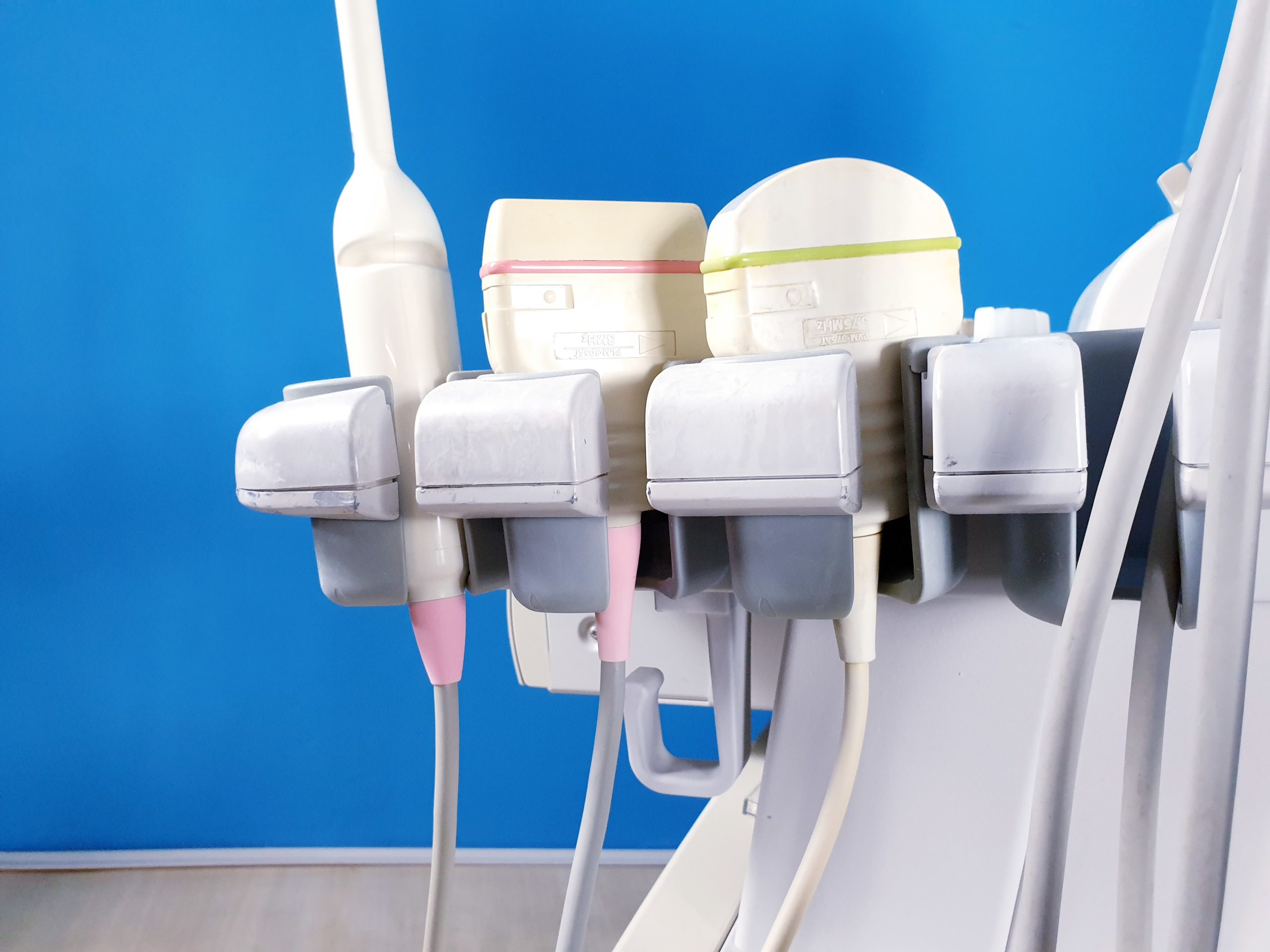 Toshiba Nemio 20 SSA-550A Farbdoppler mit Konvex, Linear und Endovaginal — image 1 of 7