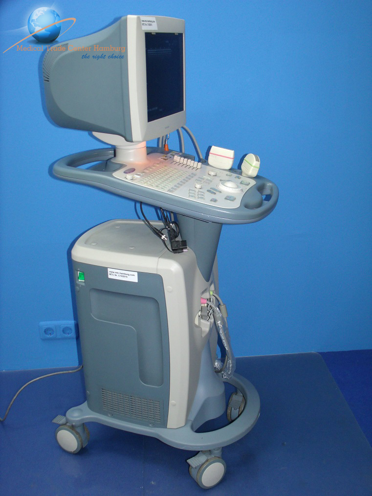Toshiba Famio 8 SSA-530A Ultraschallgerät Konvex und Linear — image 1 of 1