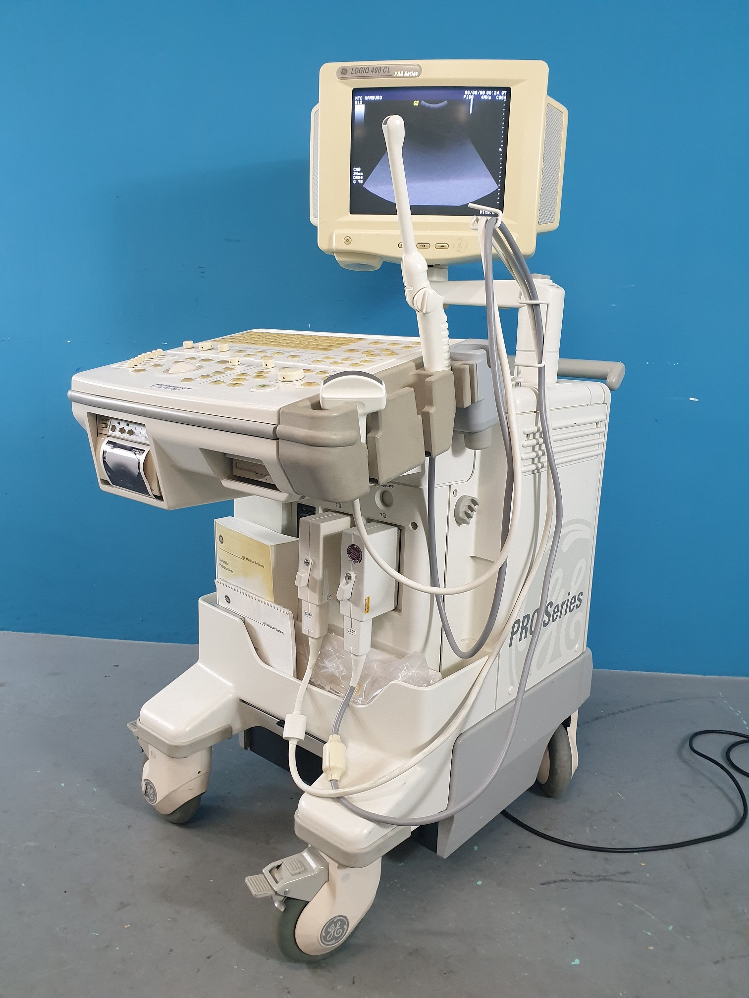 GE Logiq 400 Pro Farbdoppler mit Konvex und Endovaginal thumbnail 7