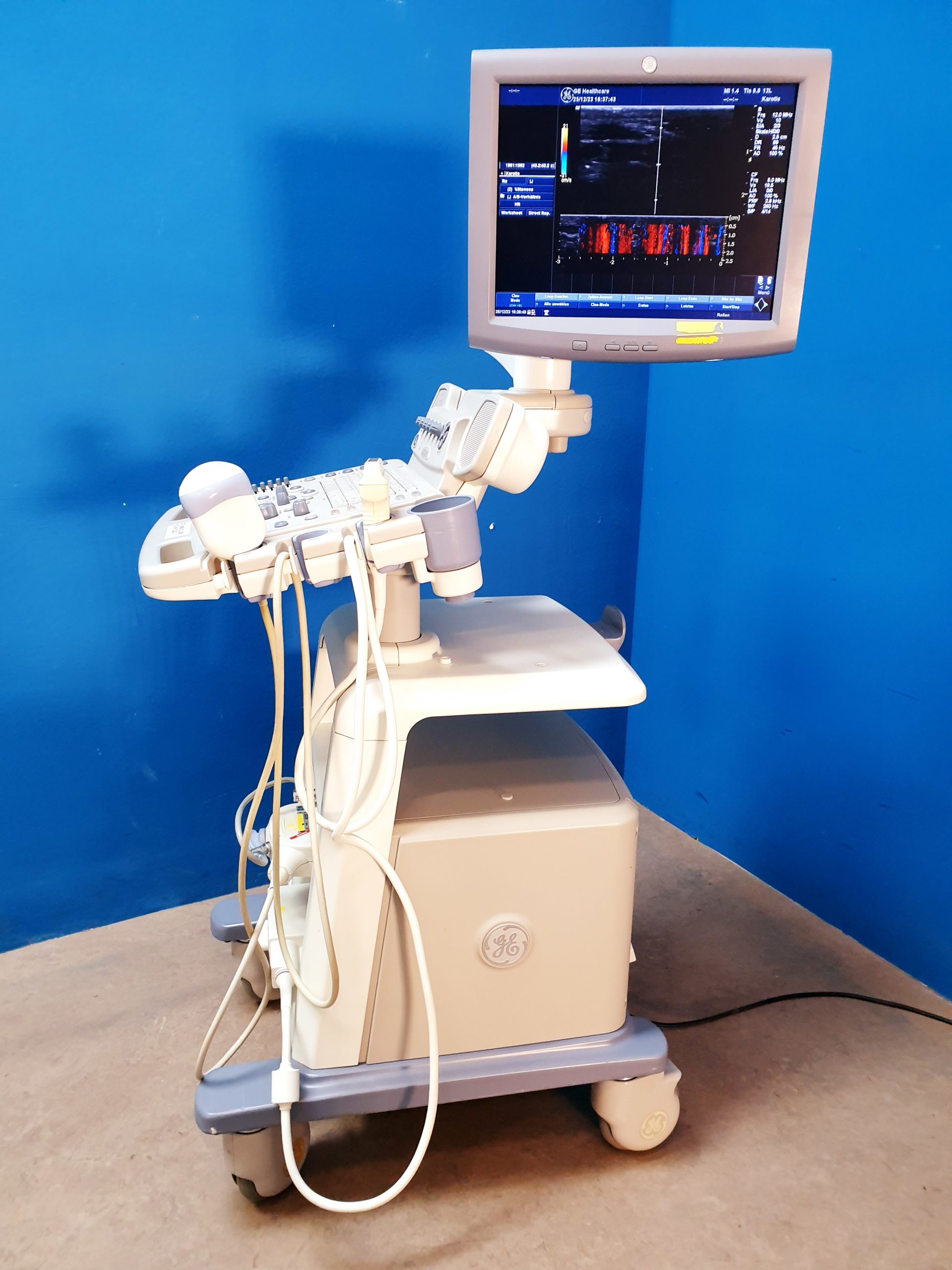 GE Logiq P5 – 4D3C-L + 12L 3D / 4D Ultraschallgerät thumbnail 8