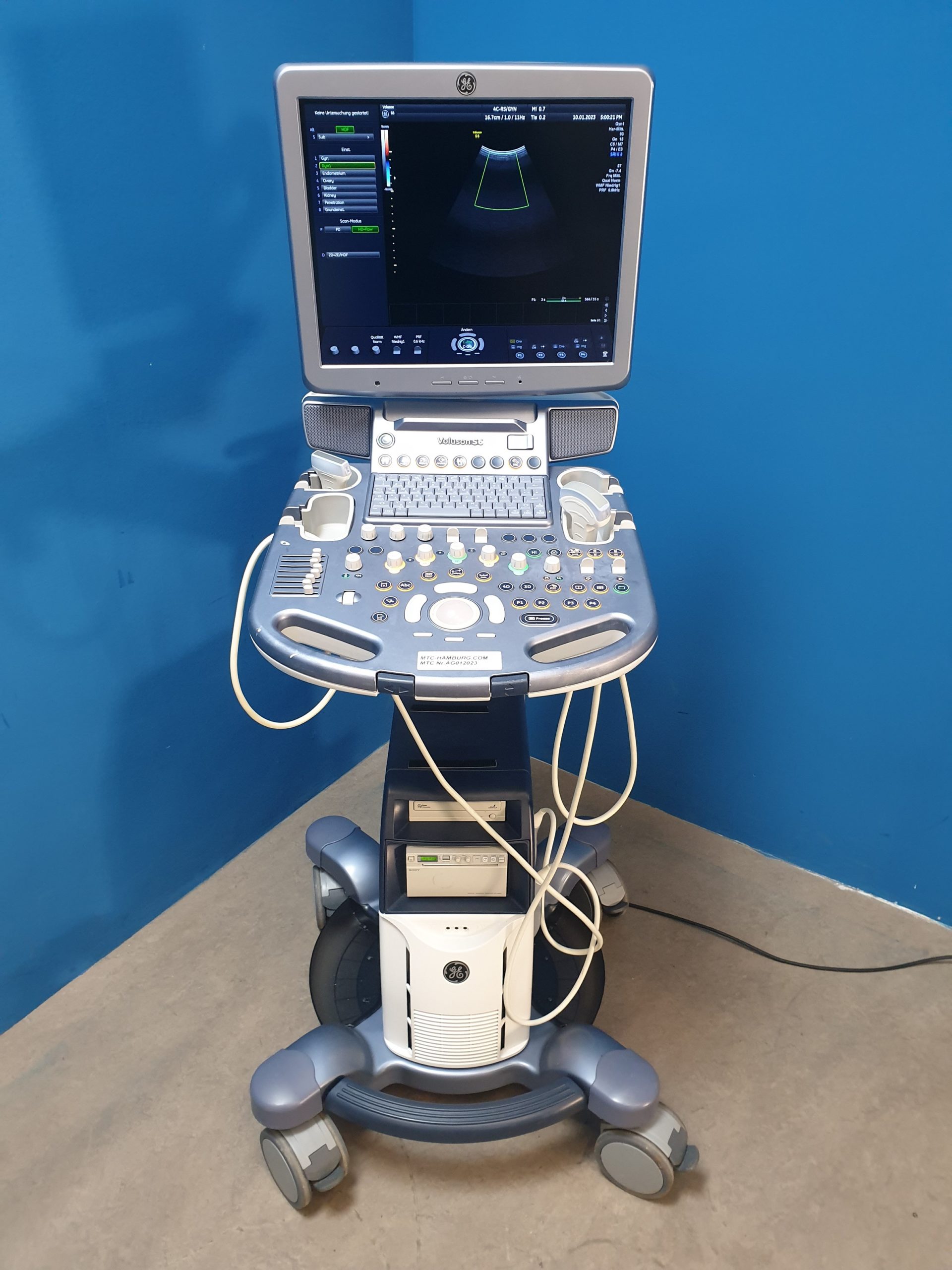 GE Voluson S6 mit 4C-RS + 9L-RS DOM 2013 — image 1 of 12