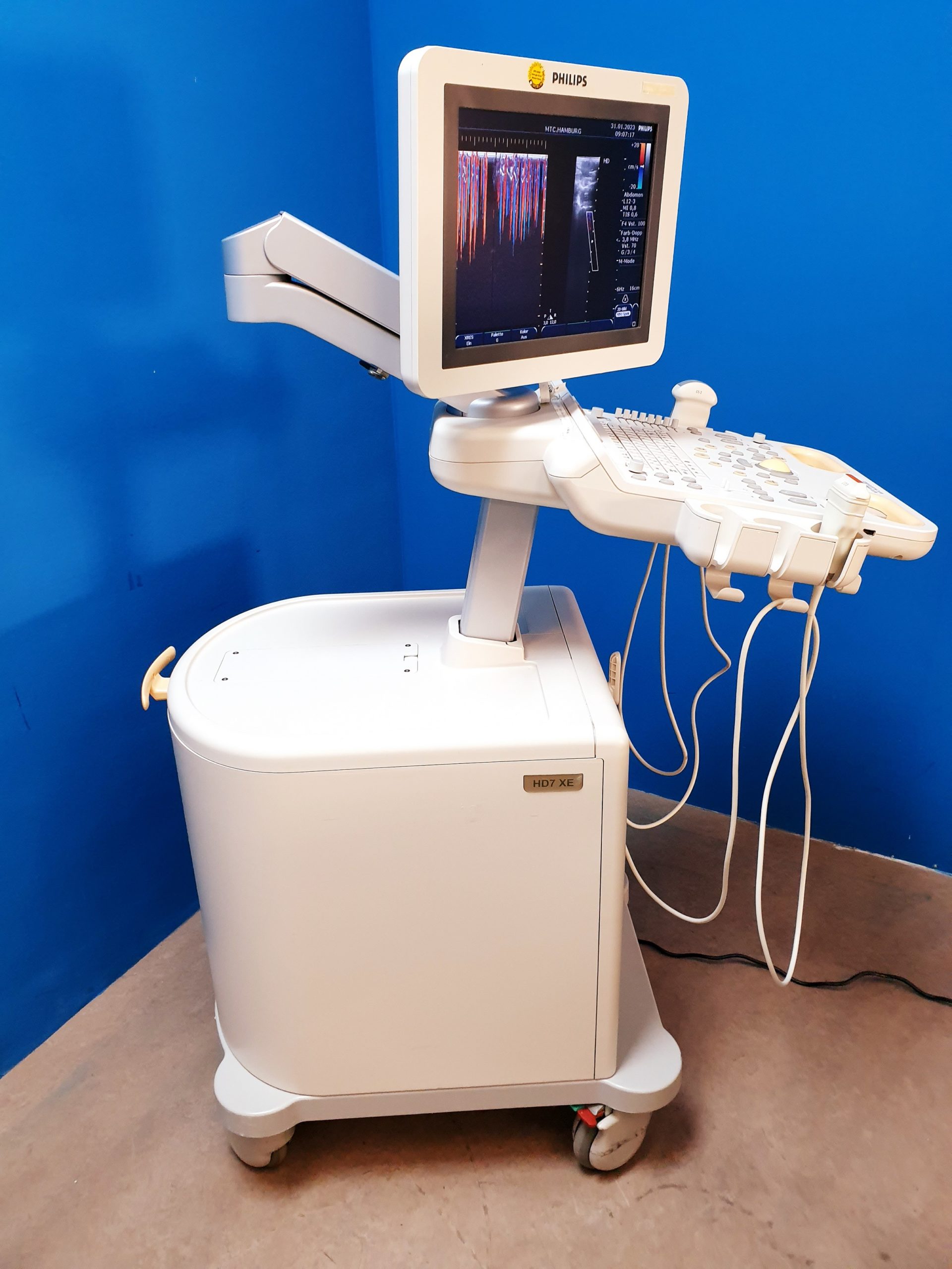 Philips HD 7 XE // HD7 XE + C5-2 Konvex + L12-3 Linear Software Version 3.1 — image 1 of 7