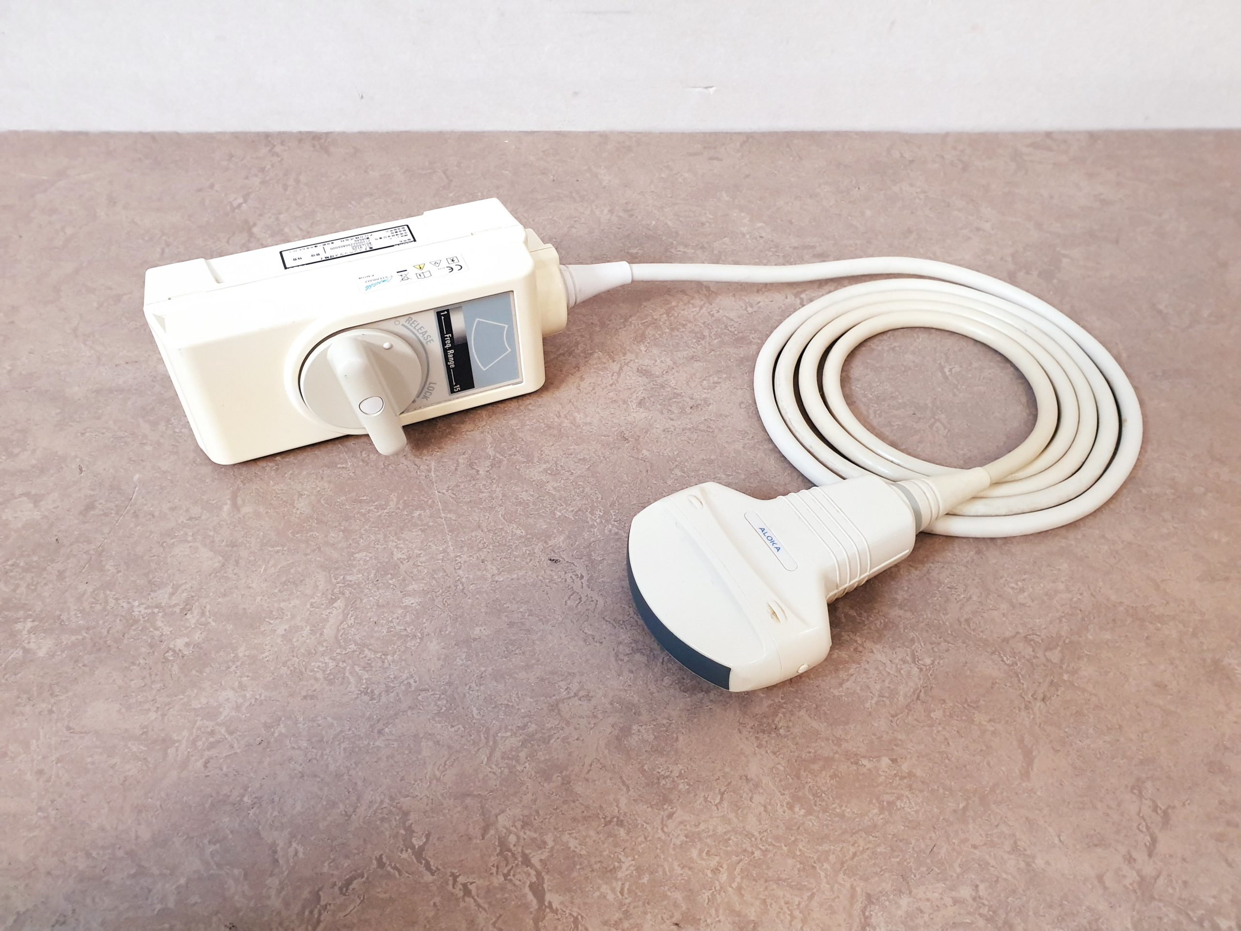 Aloka UST-9126 Konvex Ultraschallsonde Convex Probe Ultraschallsonde konvex, 2.0 – 6.0 MHz, Abdomen Sonde, 60mm, für Alpha 7 / Alpha 10…. — image 1 of 8