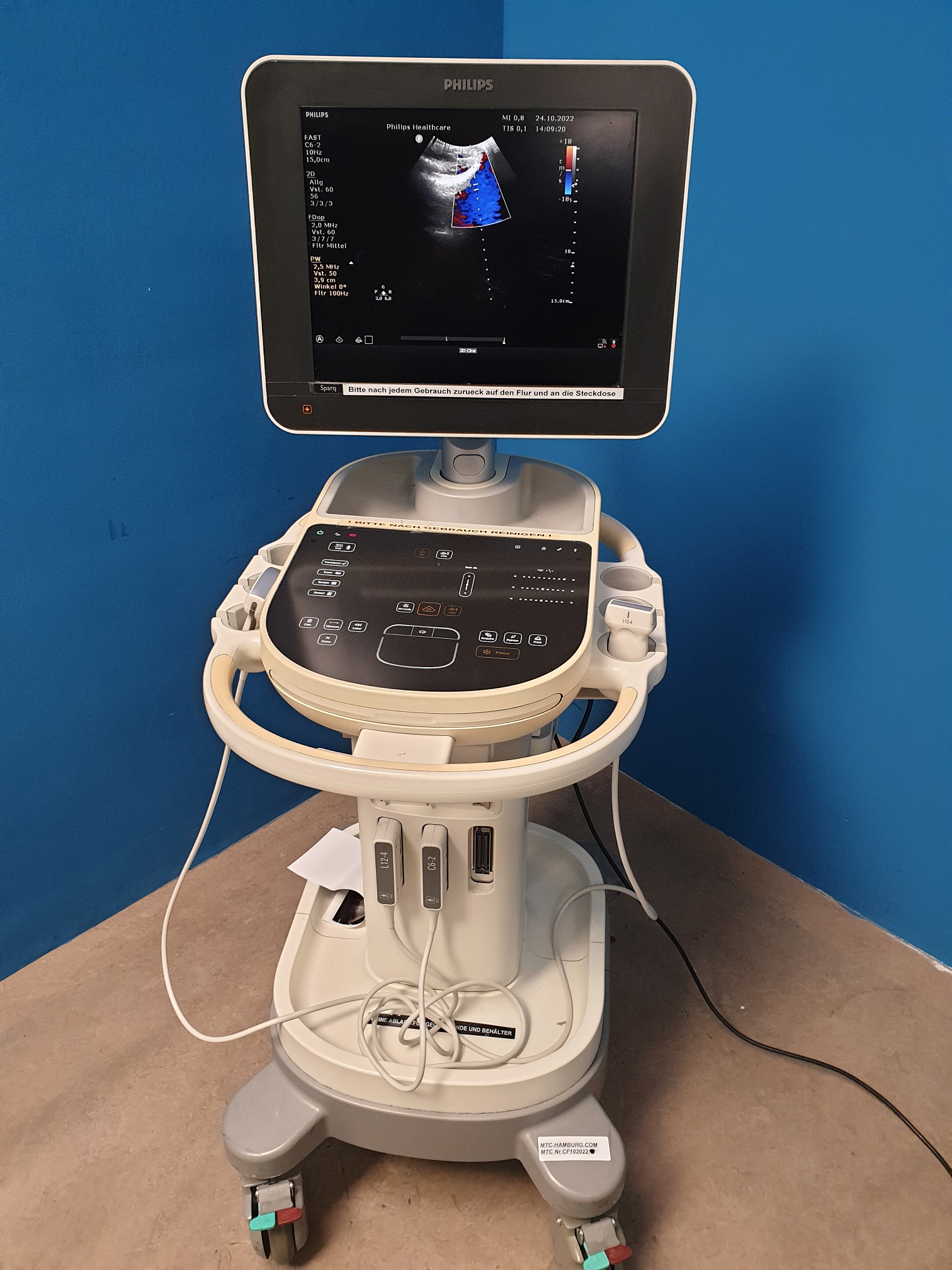 Philips Sparq mit C6-2 Konvex und L12-4 Linear Farbdoppler DOM 2013 thumbnail 5