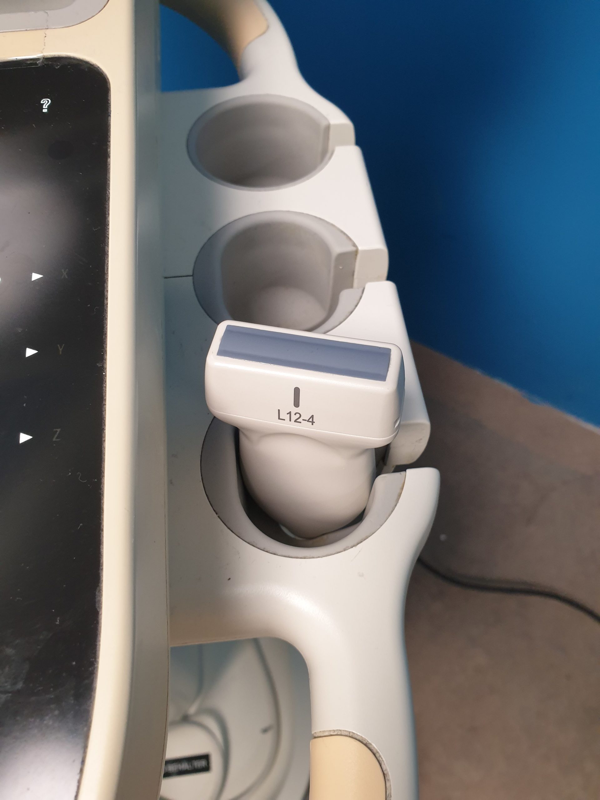 Philips Sparq mit C6-2 Konvex und L12-4 Linear Farbdoppler DOM 2013 thumbnail 6