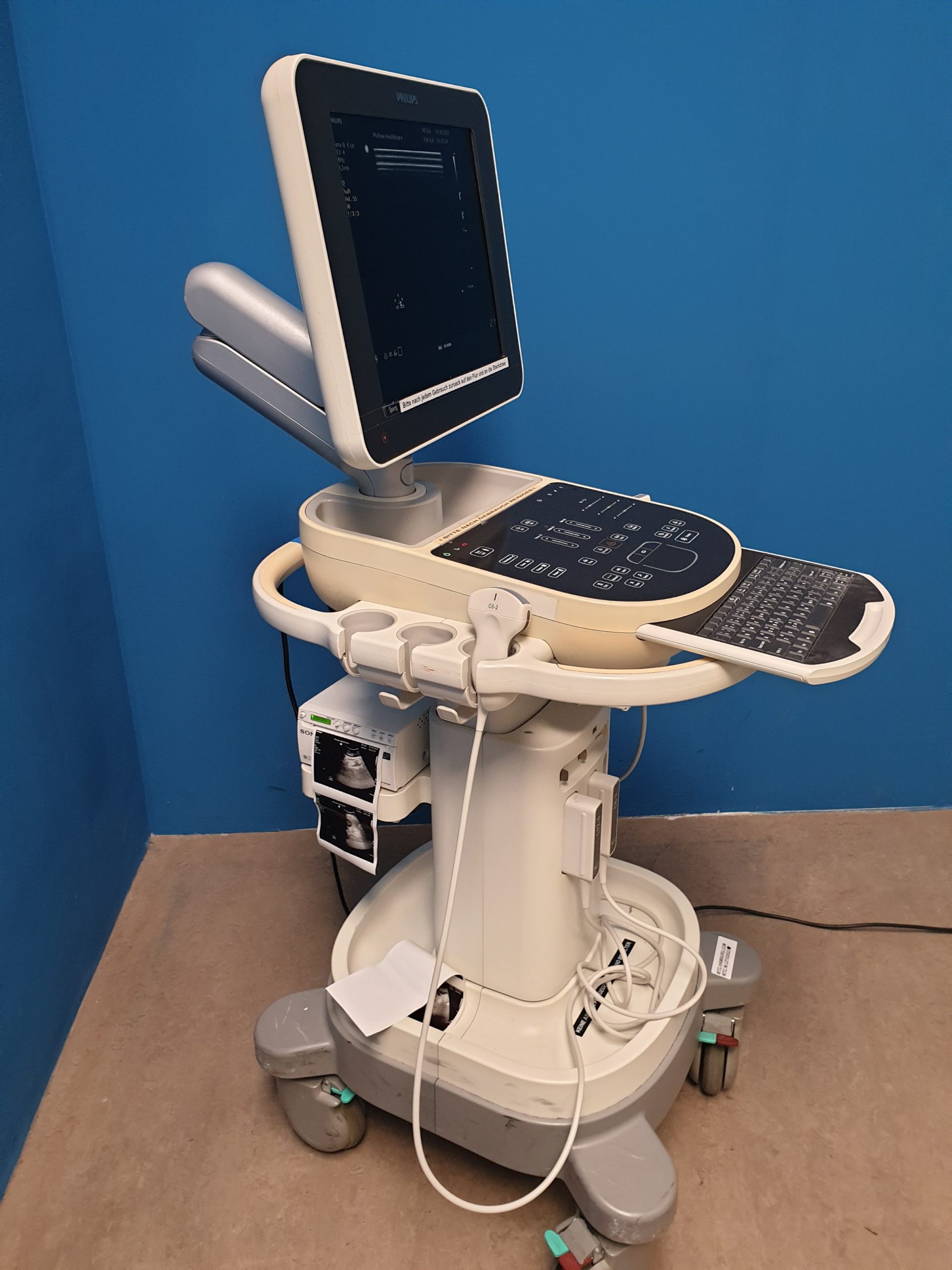 Philips Sparq mit C6-2 Konvex und L12-4 Linear Farbdoppler DOM 2013 thumbnail 13