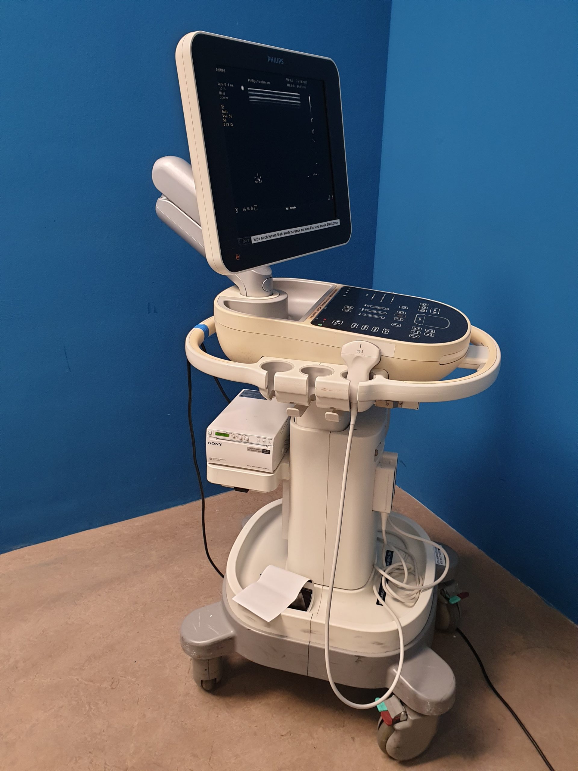 Philips Sparq mit C6-2 Konvex und L12-4 Linear Farbdoppler DOM 2013 thumbnail 15