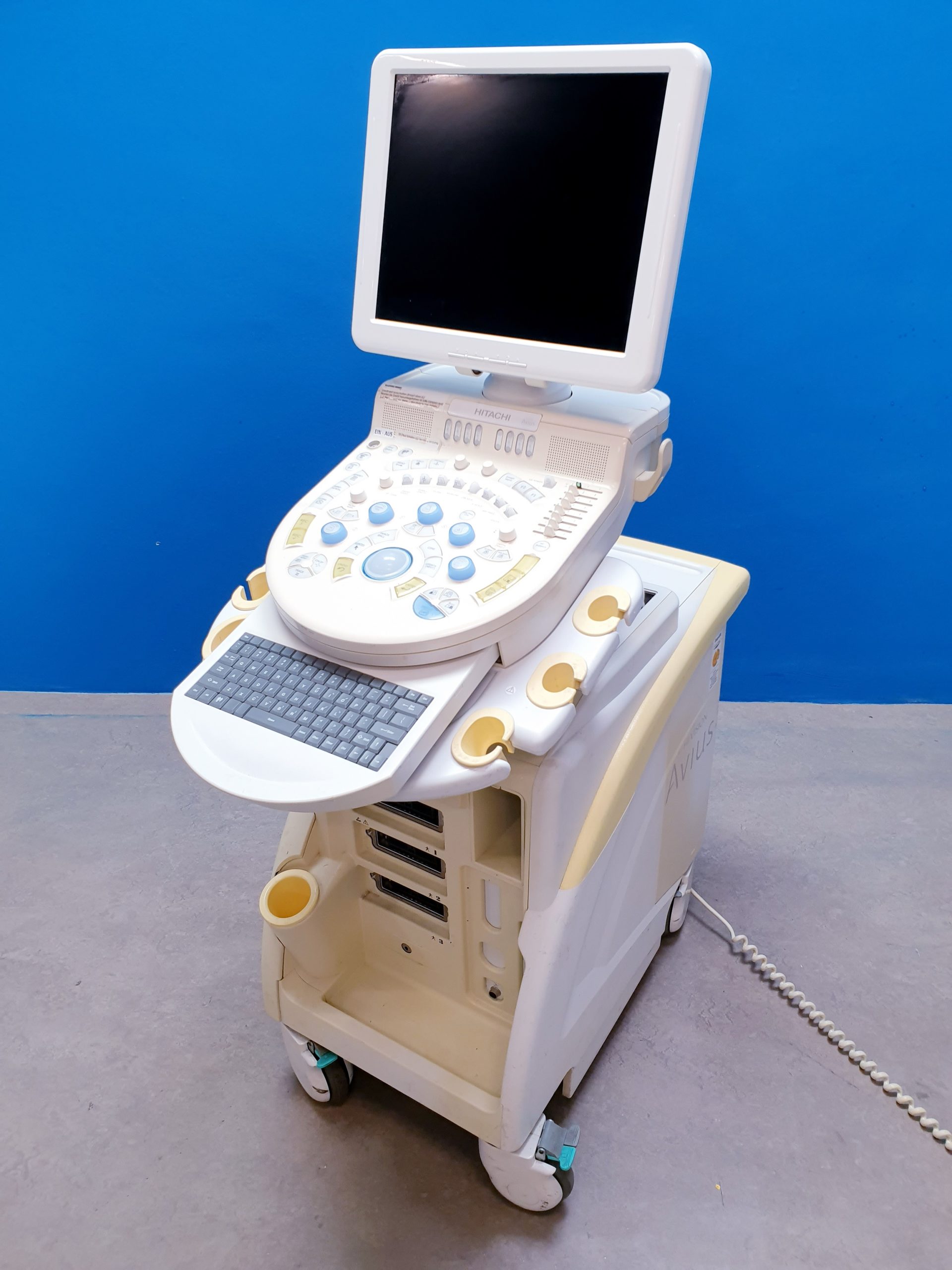 HITACHI HI VISION Avius Ultrasound System – Defekt – als Ersatzteilträger — image 1 of 7