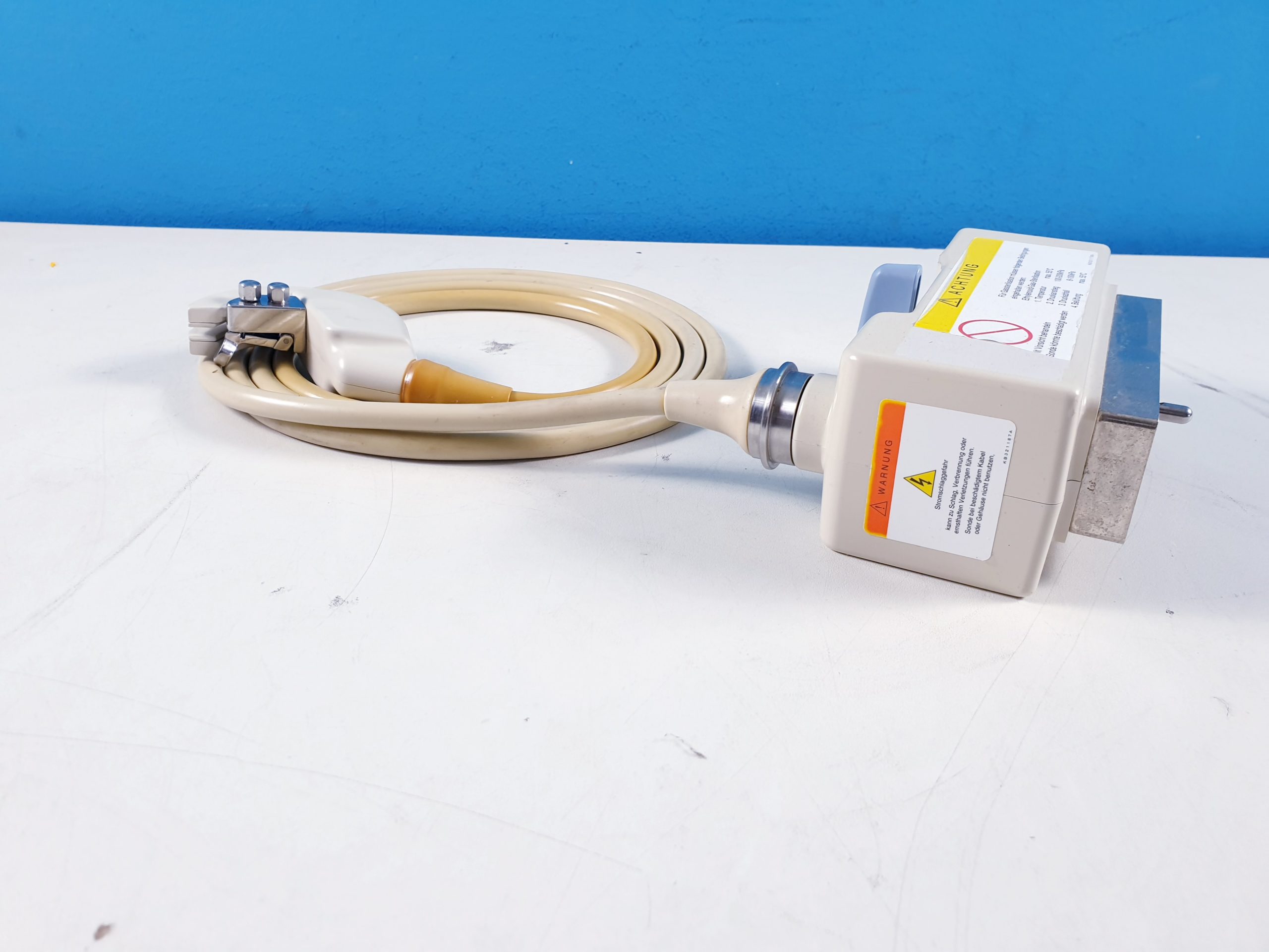 Hitachi EUP-B514 Intraoperative-Sonde Through-Crystal Biopsy Probe thumbnail 3