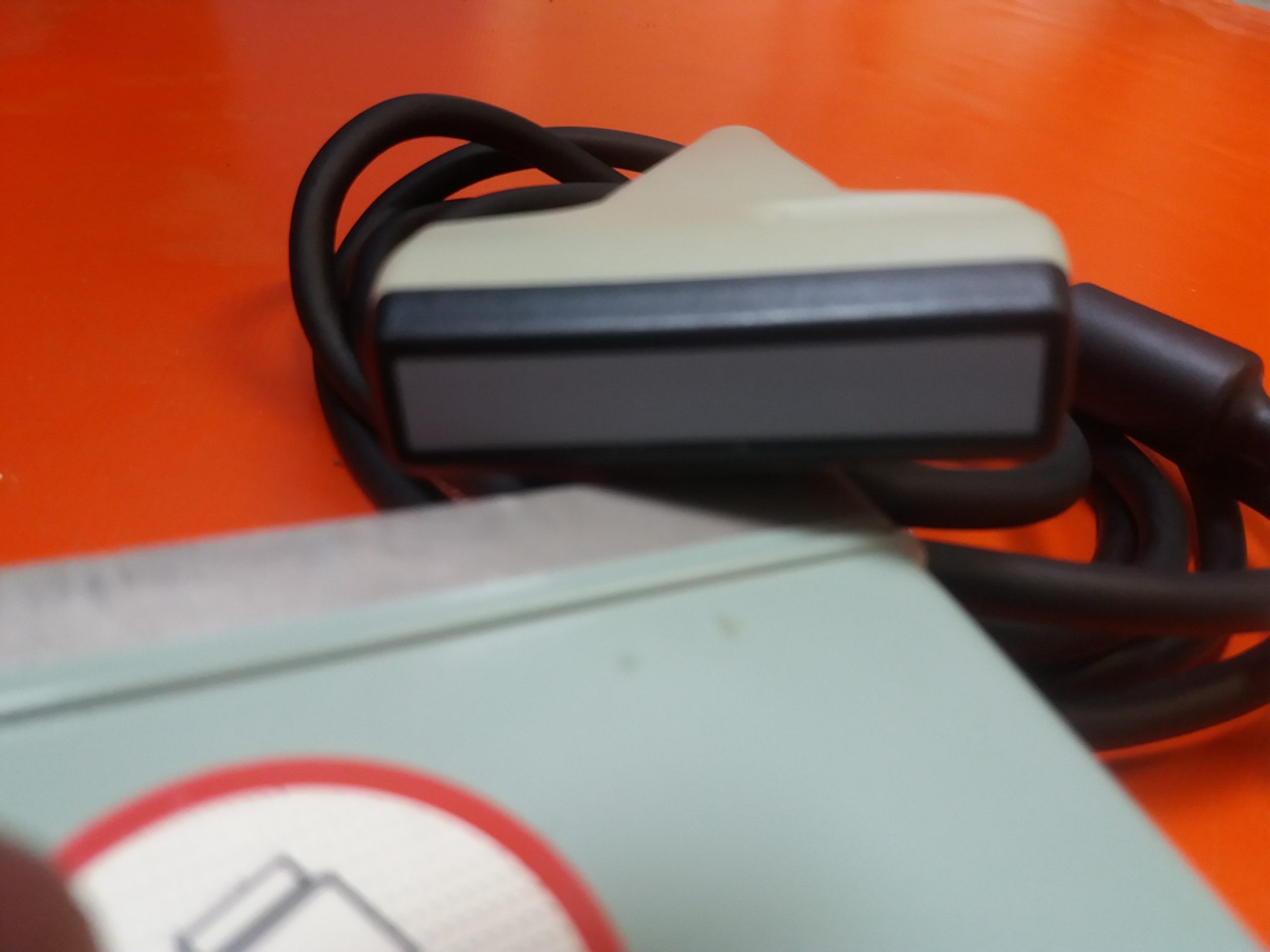 BK Medical 8660 Linear vascular transducer thumbnail 2