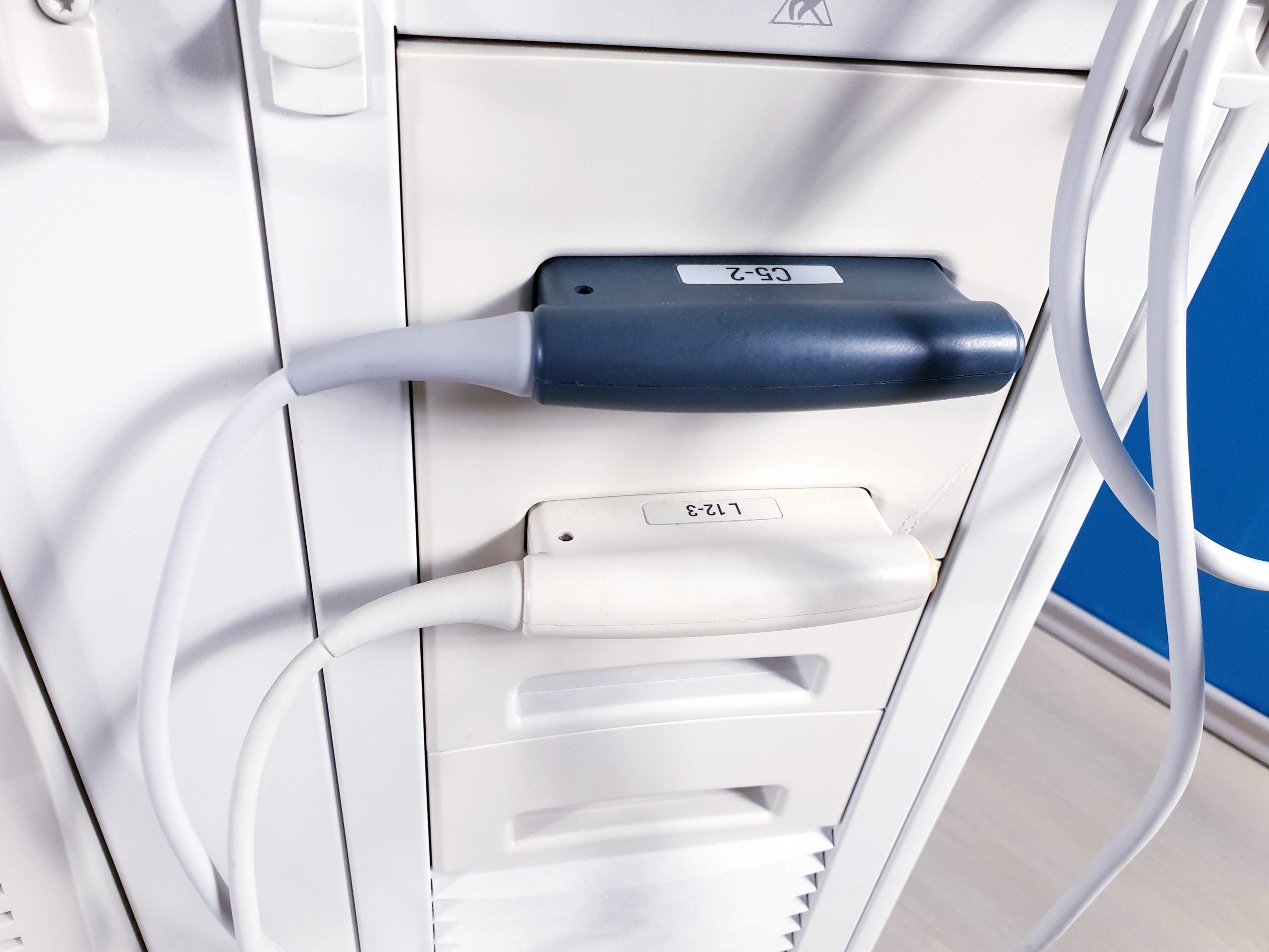 Philips EnVisor mit Konvex und Linear-Sonde Doppler, DOM 2004 thumbnail 7
