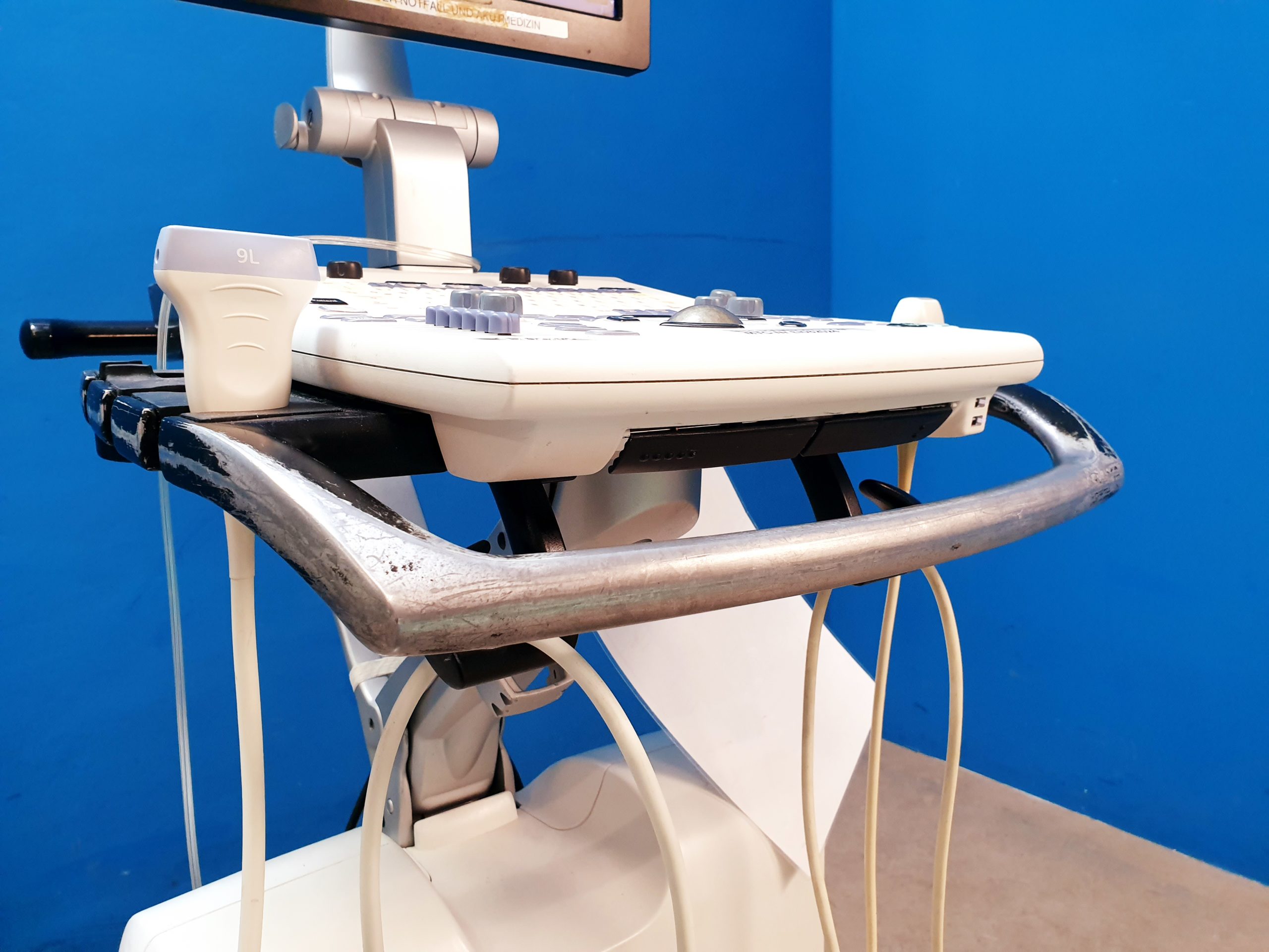 GE ViVid s6 & s5 Kardio Ultrasound — image 1 of 28
