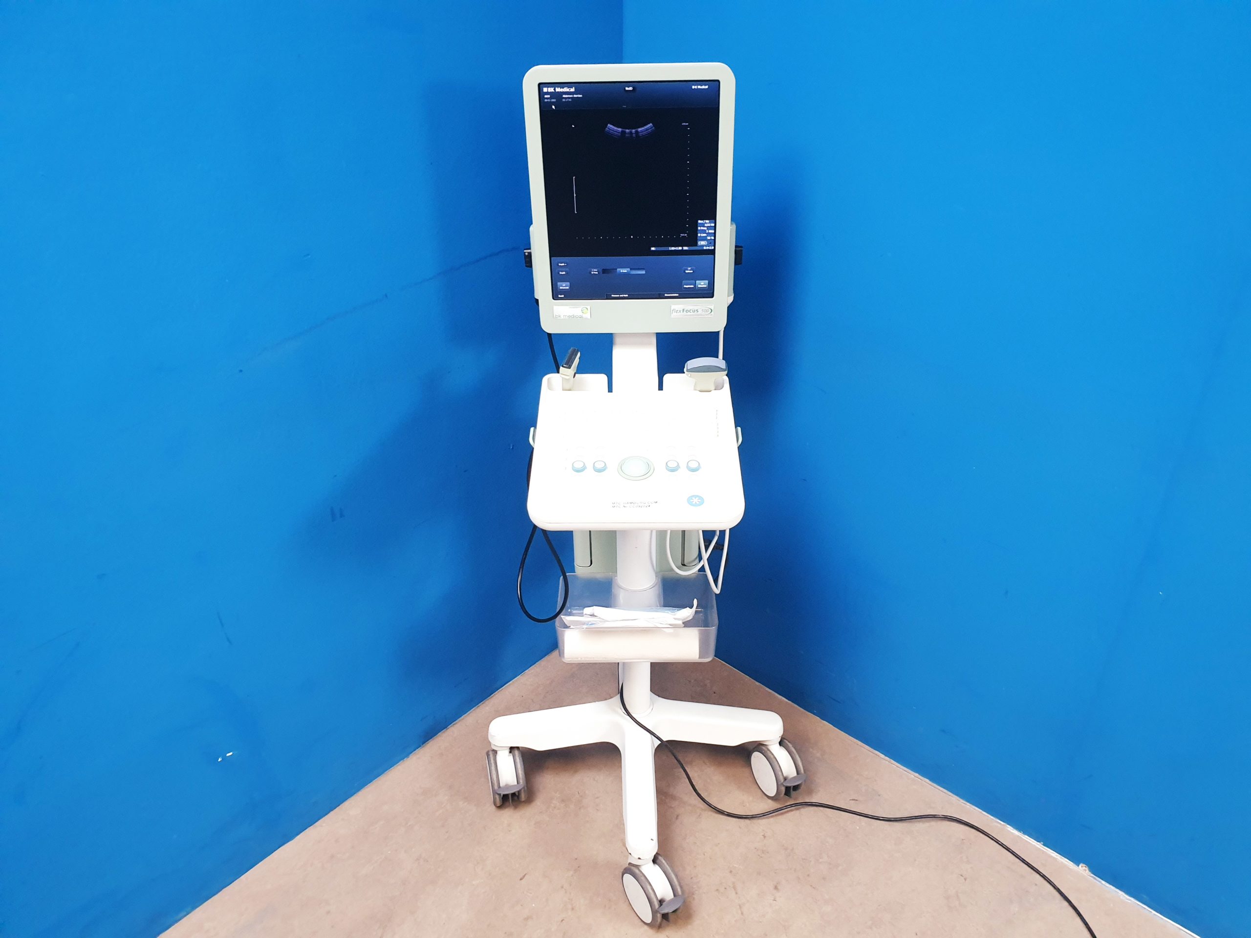 BK B&K Flex Focus 500 Ultrasound Scanner 1202 + 8830 + 8811 – 8000 – E8900 thumbnail 2