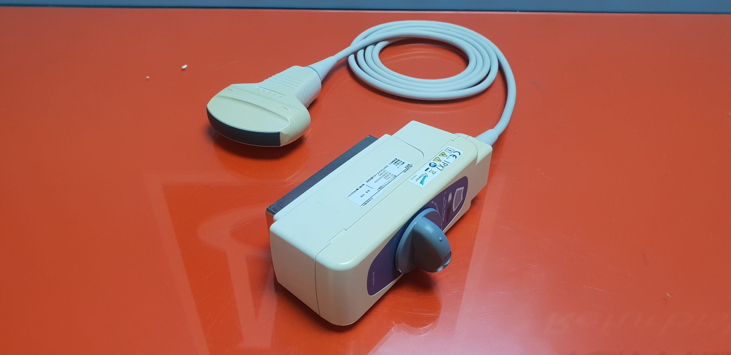 Aloka UST-9123 Convex 2.5 – 6.0 MHz thumbnail 4