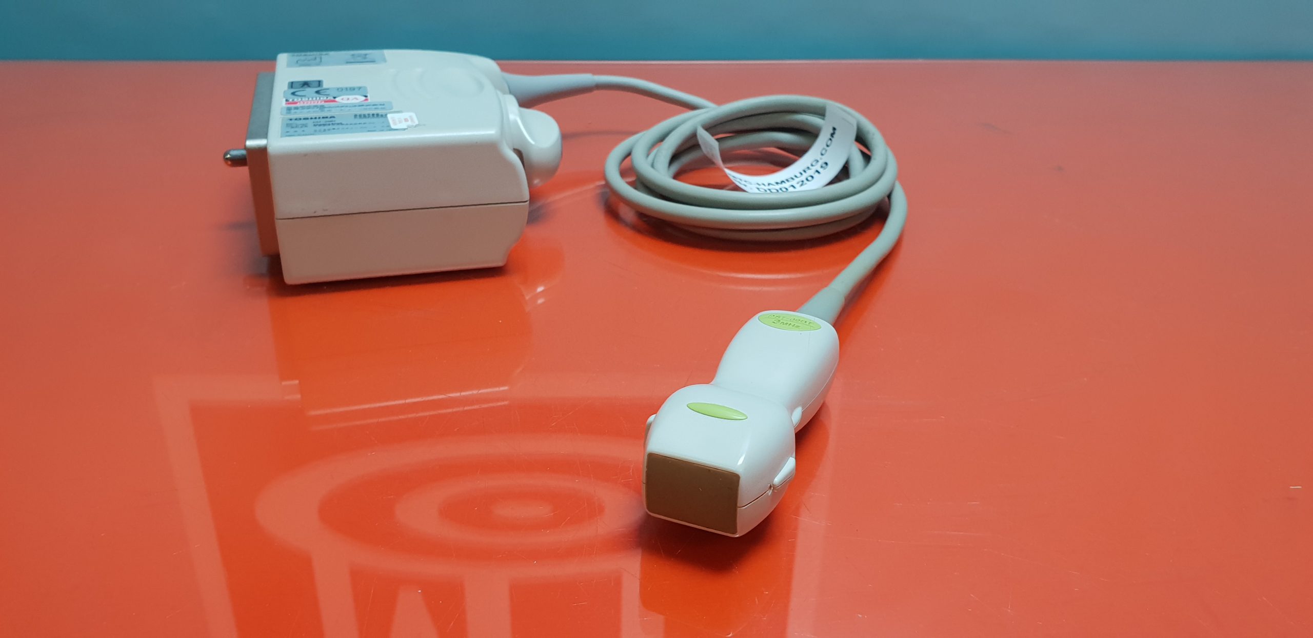 Toshiba PST-30BT Heart Ultrasound Transducer Sector Array Transducer (2-5 MHz).For cardiac applications — image 1 of 3