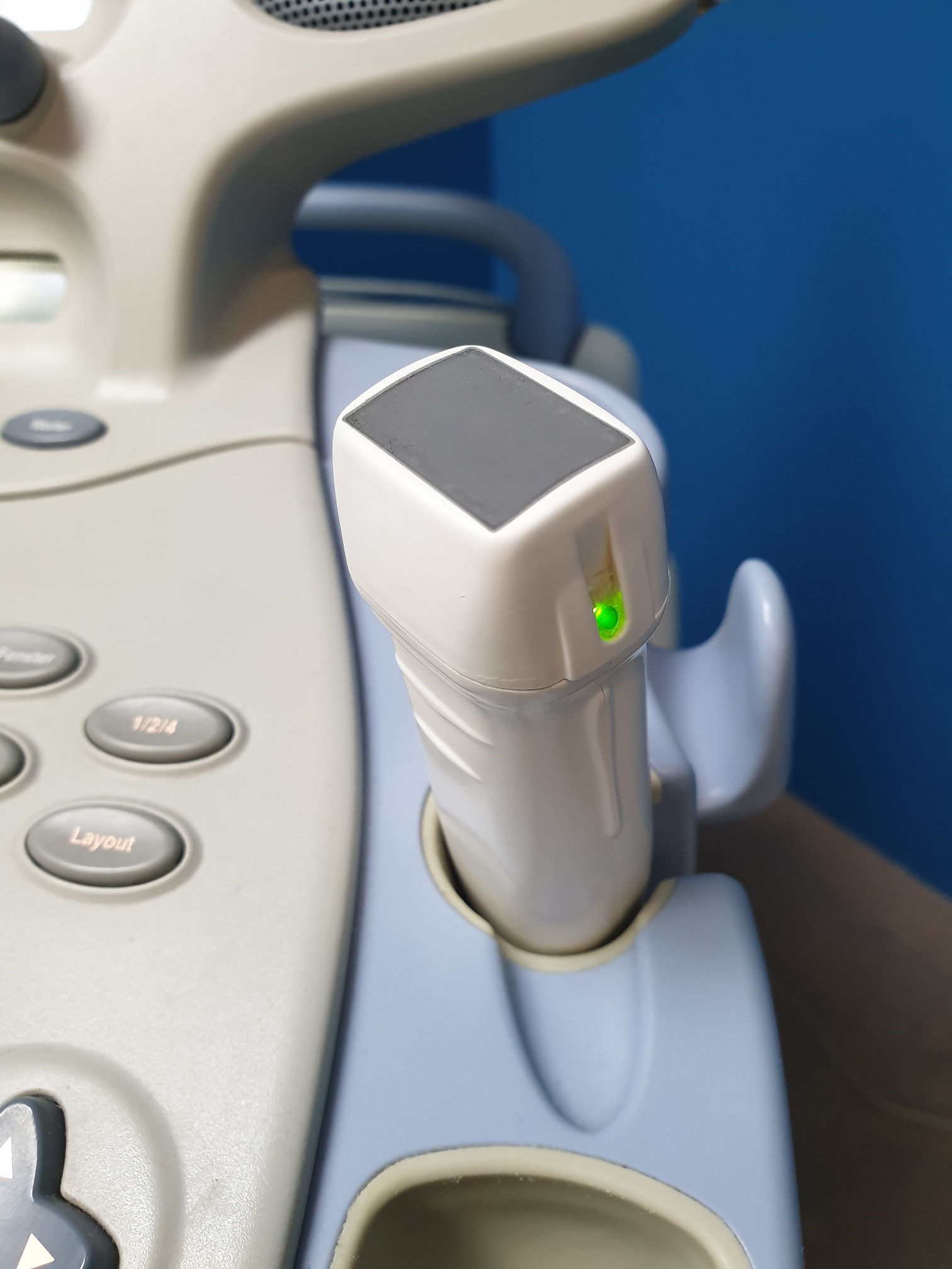 GE Vivid 7 Dimension mit GE M4S Echo Kardio Sonde und 9L Linear SW: 2.0.8 Application SW: 6.1.5 thumbnail 4