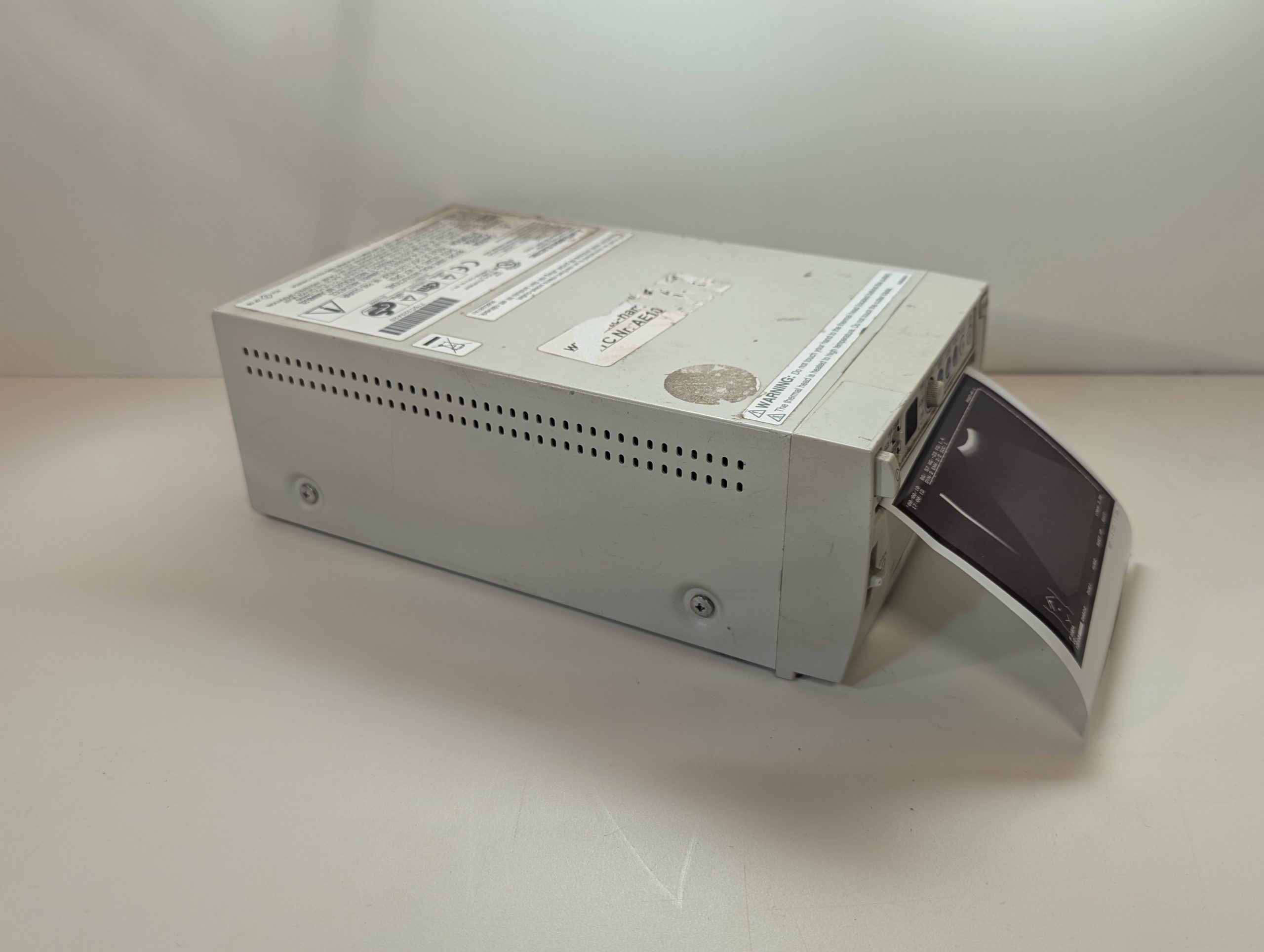 Mitsubishi P93 – P-93 Ultraschall Videoprinter Thermodrucker thumbnail 4