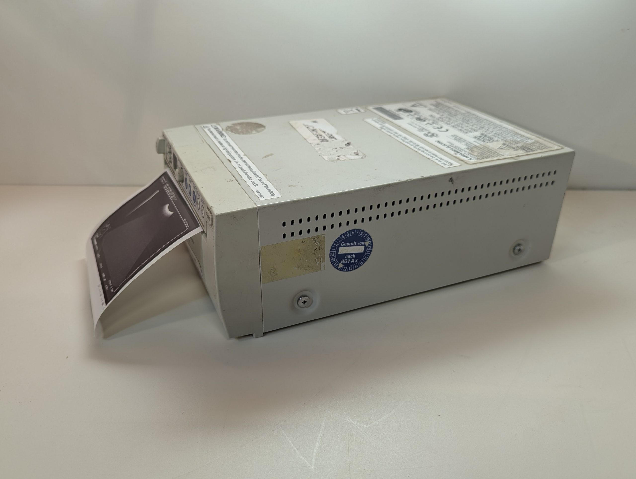 Mitsubishi P93 – P-93 Ultraschall Videoprinter Thermodrucker thumbnail 5