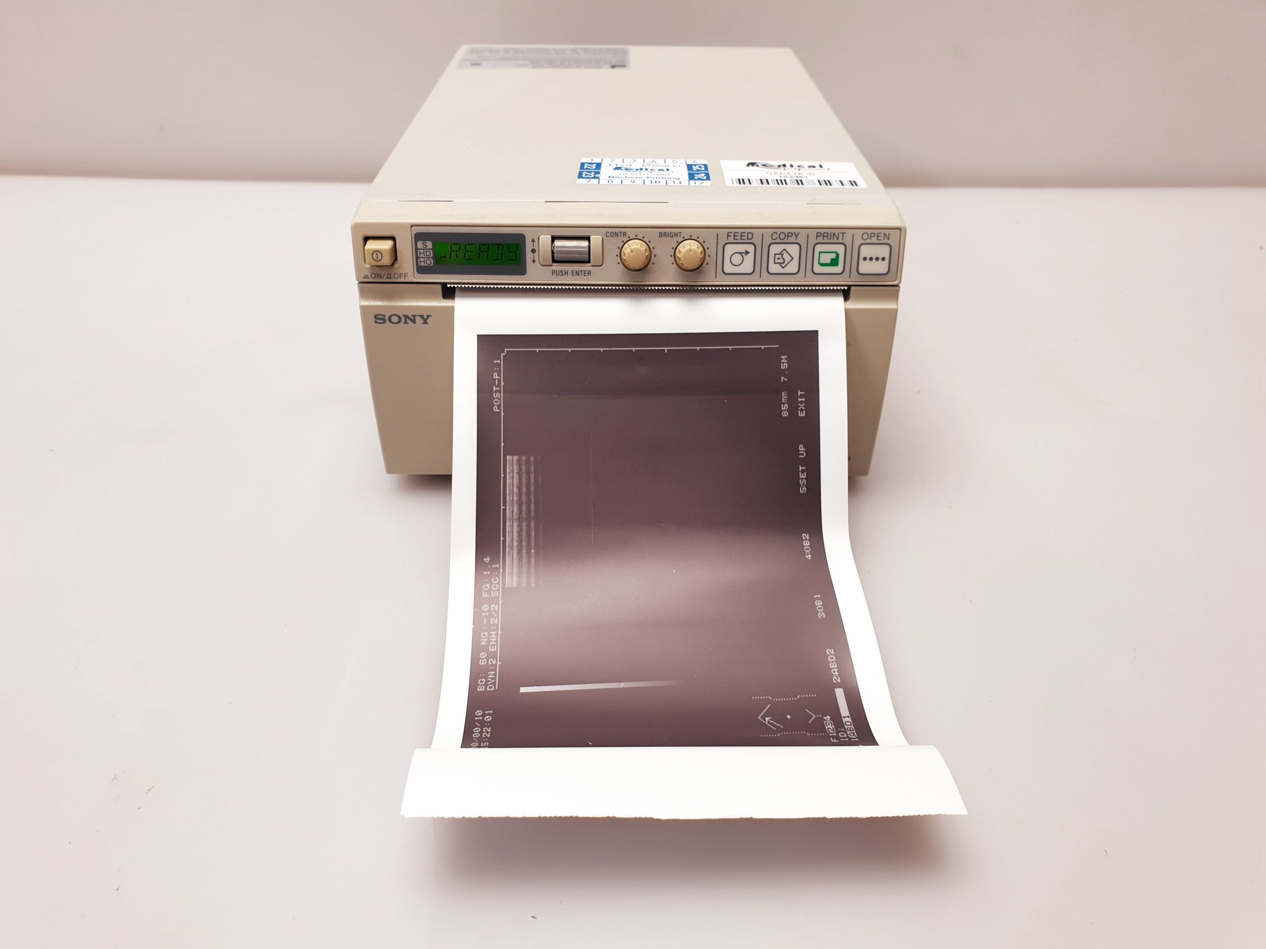 Sony UP-897MD UP 897MD Videografikdrucker Printer — image 1 of 9