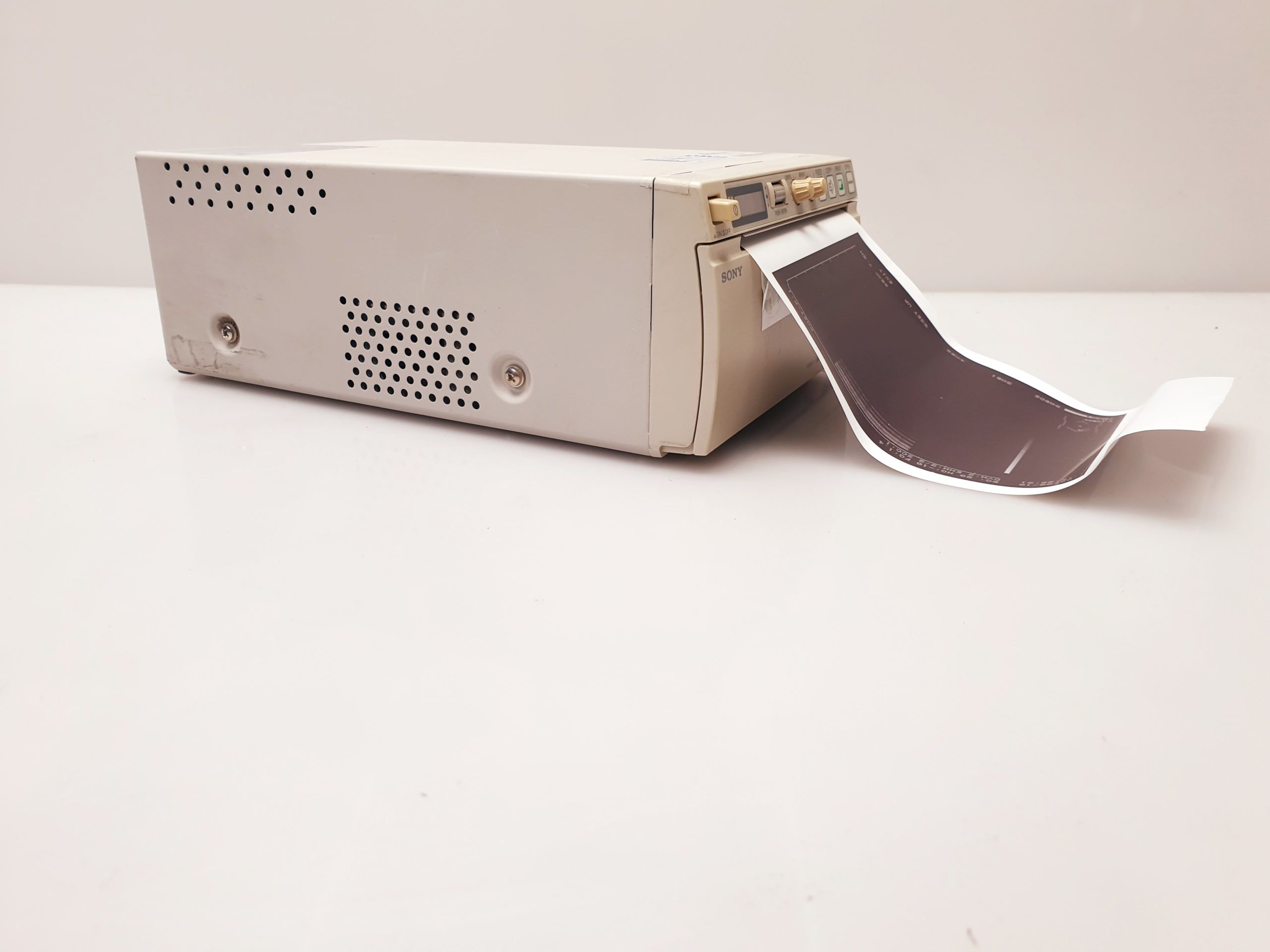 Sony UP-897MD UP 897MD Videografikdrucker Printer thumbnail 4