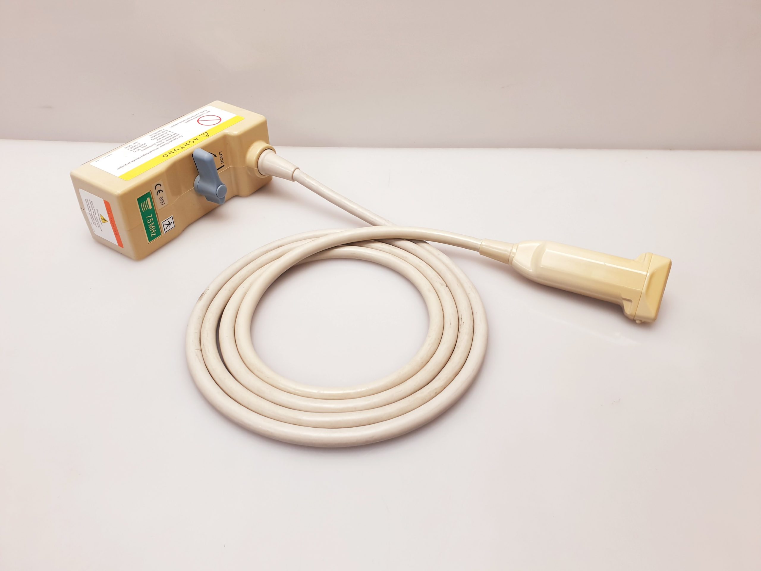 Hitachi EUP-L53S Ultraschallsonden Linear Sonde Hitachi — image 1 of 9