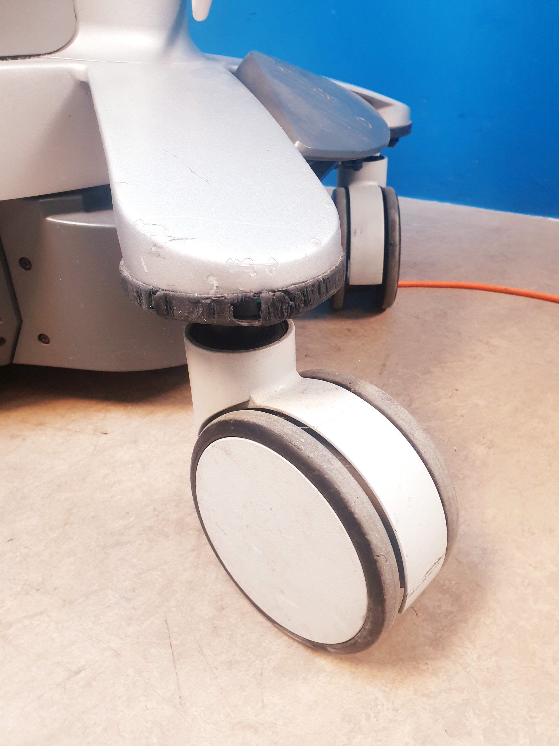 Siemens Acuson S2000 Doppler + 6C1HD + 4V1c Vector Array + 9L4 thumbnail 15