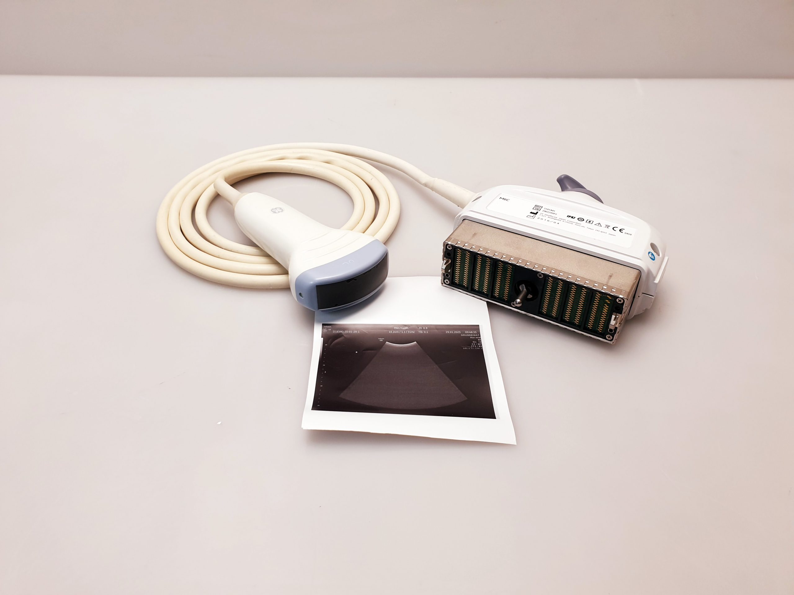 GE M6C – Konvex Sonde – soll neu beschichtet werden — image 1 of 11