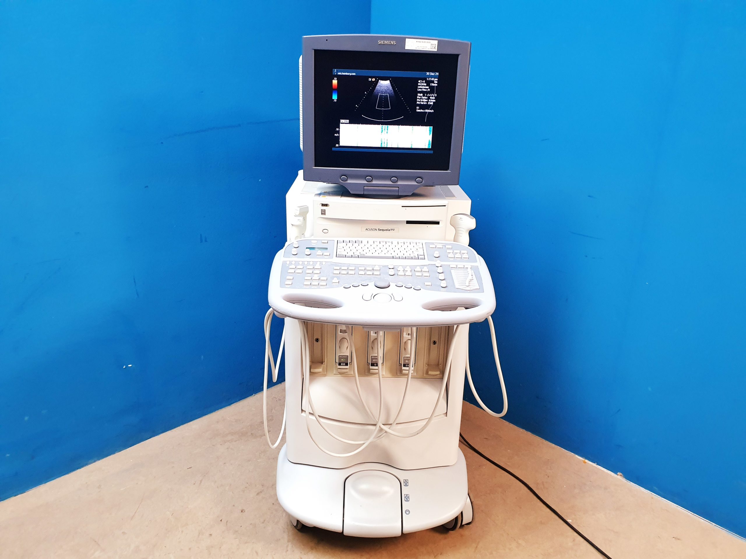 Siemens Acuson Sequoia 512 Farbdoppler + 4V1c + 4C1 + 6L3 — image 1 of 25