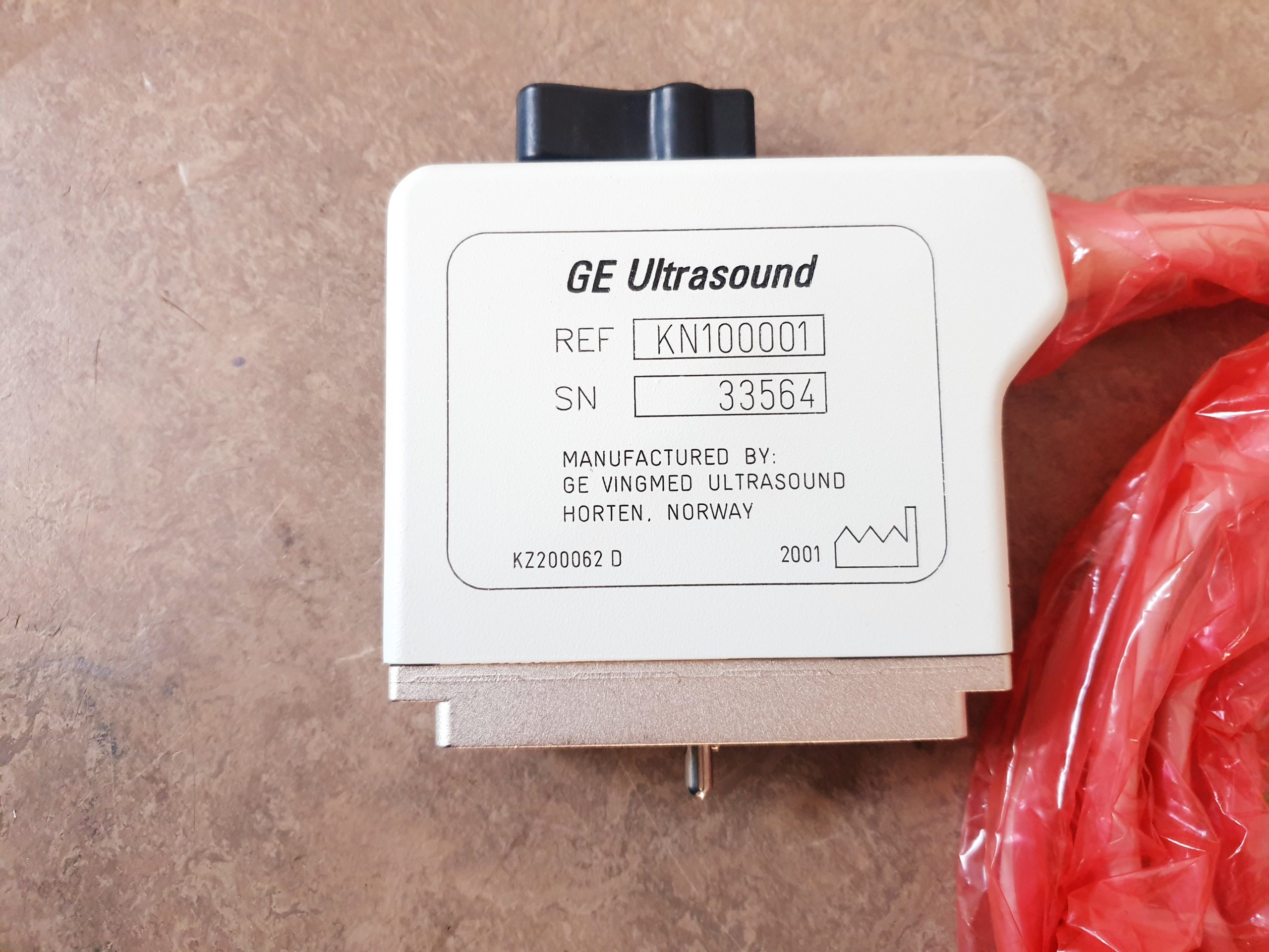 GE Vingmed KN100001 FPA 5MHZ 1A Flat Phased Array Probe for GE System 5 — image 1 of 6