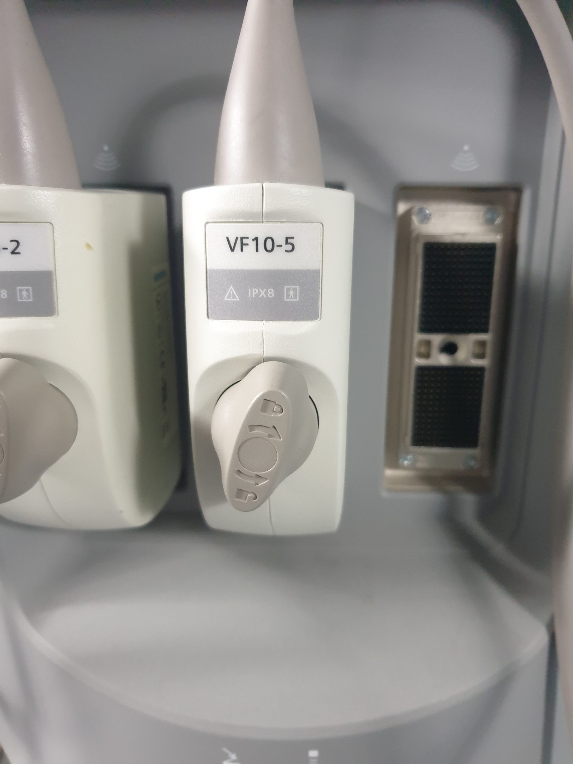 SIEMENS ACUSON X300 X 300 CH5-2 + VF10-5 Sonden – Konvex & Linear thumbnail 7
