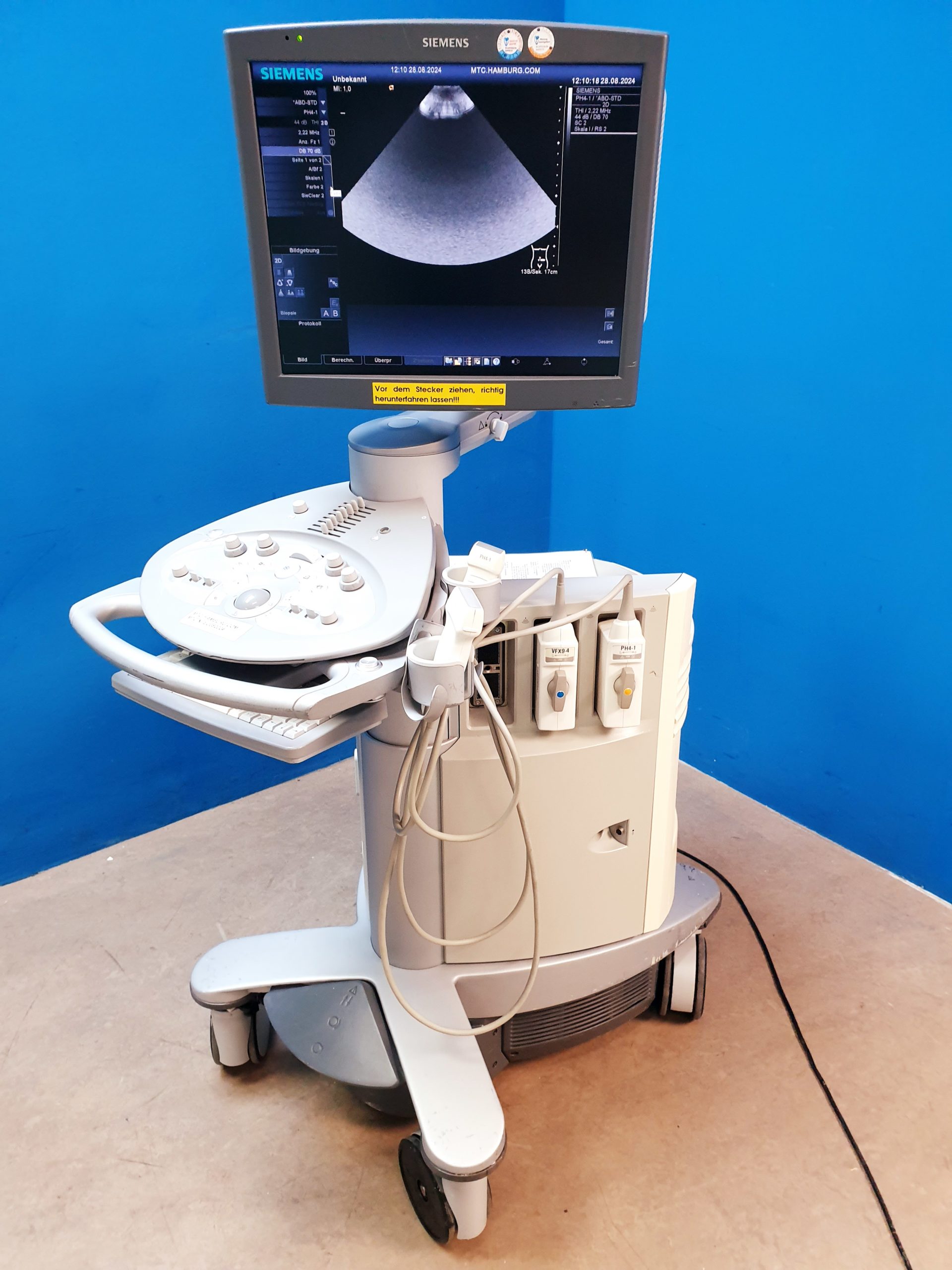 Siemens Acuson Antares Fahrdoppler Doppler + VFX9-4 + PH4-1 Kardio DOM 2011 thumbnail 6