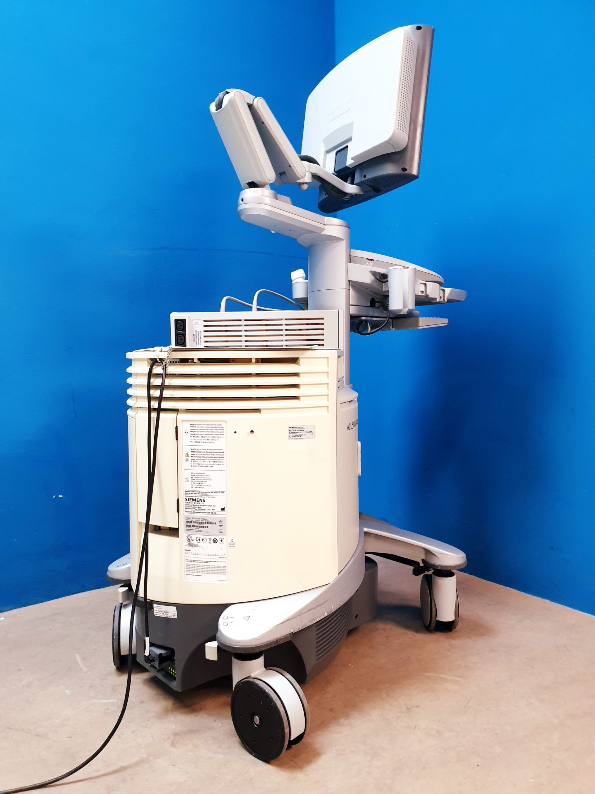 Siemens Acuson Antares Fahrdoppler Doppler + VFX9-4 + PH4-1 Kardio DOM 2011 thumbnail 15
