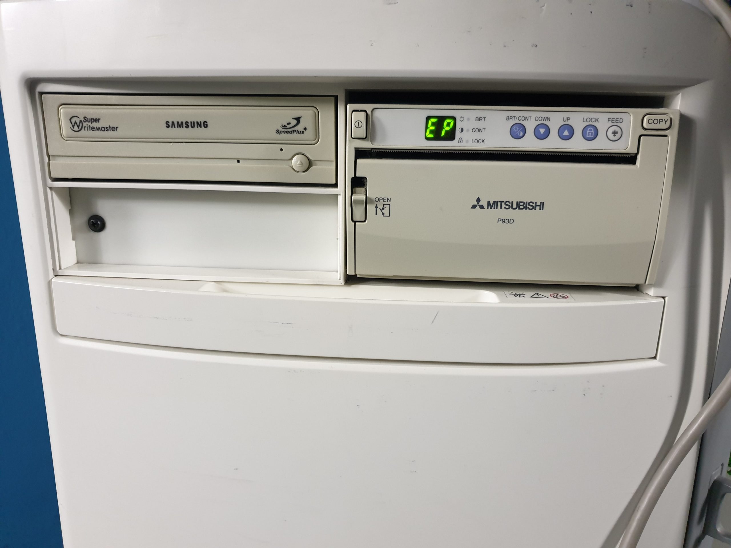 SIEMENS ACUSON X300 X 300 Premium Edition + CH5-2 Konvex + VF10-5 Linear + P93D DOM 2008 thumbnail 2