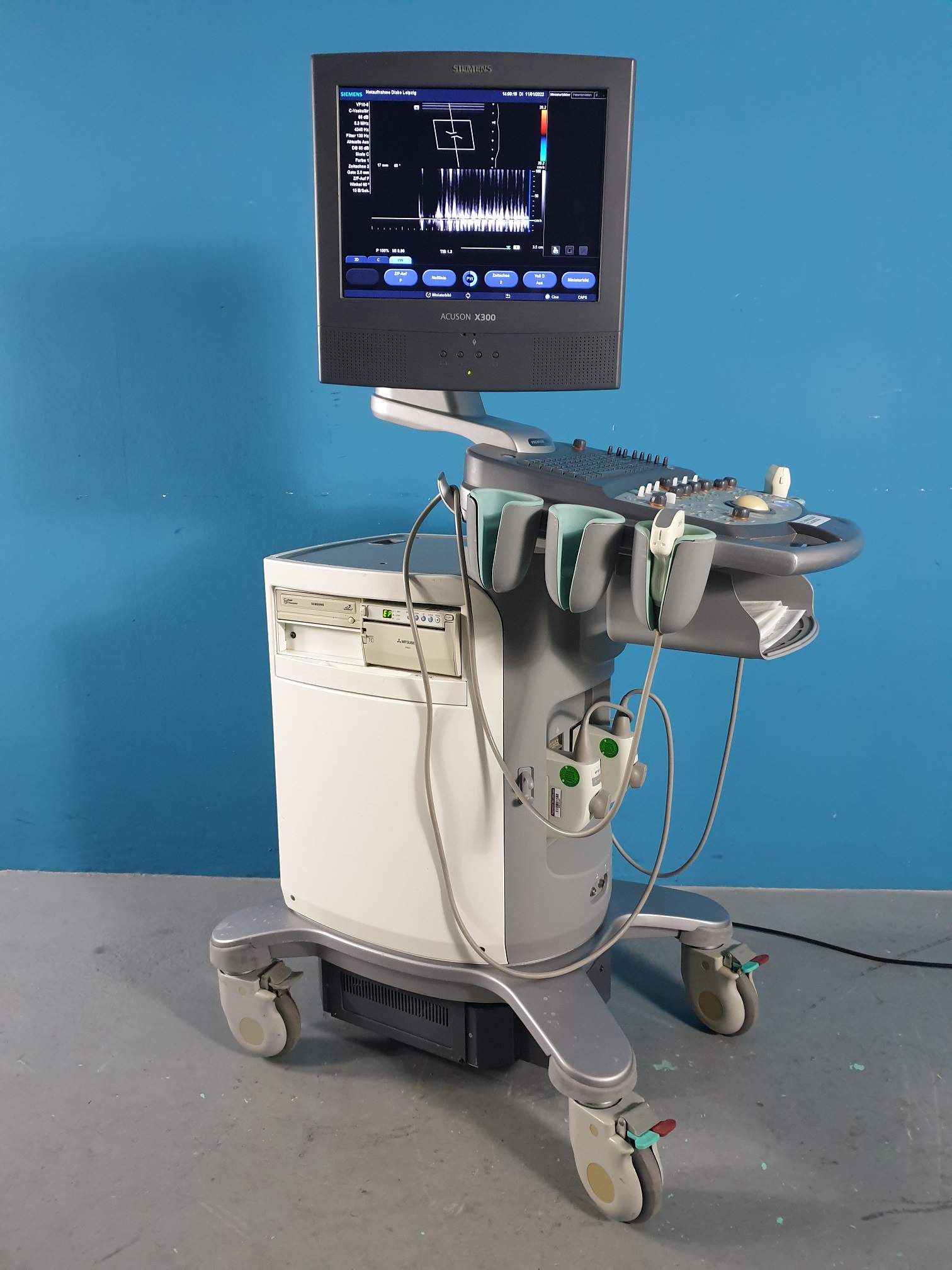 SIEMENS ACUSON X300 X 300 Premium Edition + CH5-2 Konvex + VF10-5 Linear + P93D DOM 2008 thumbnail 3