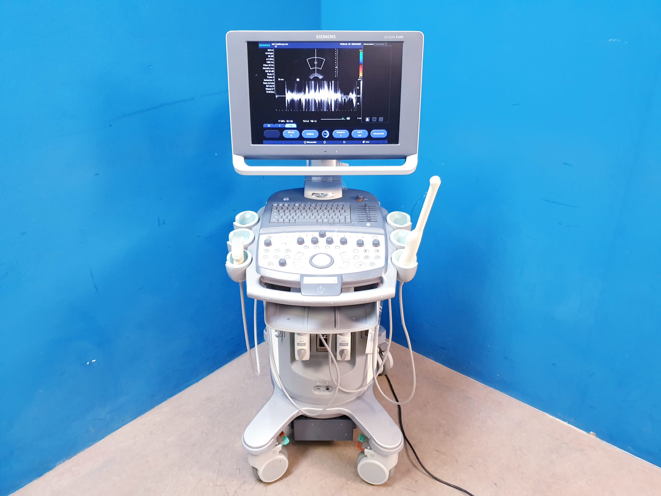 Siemens Acuson X300 X 300 Premium Edition – + CH5-2 Konvex + EC9-4 Endovaginal — — image 1 of 20