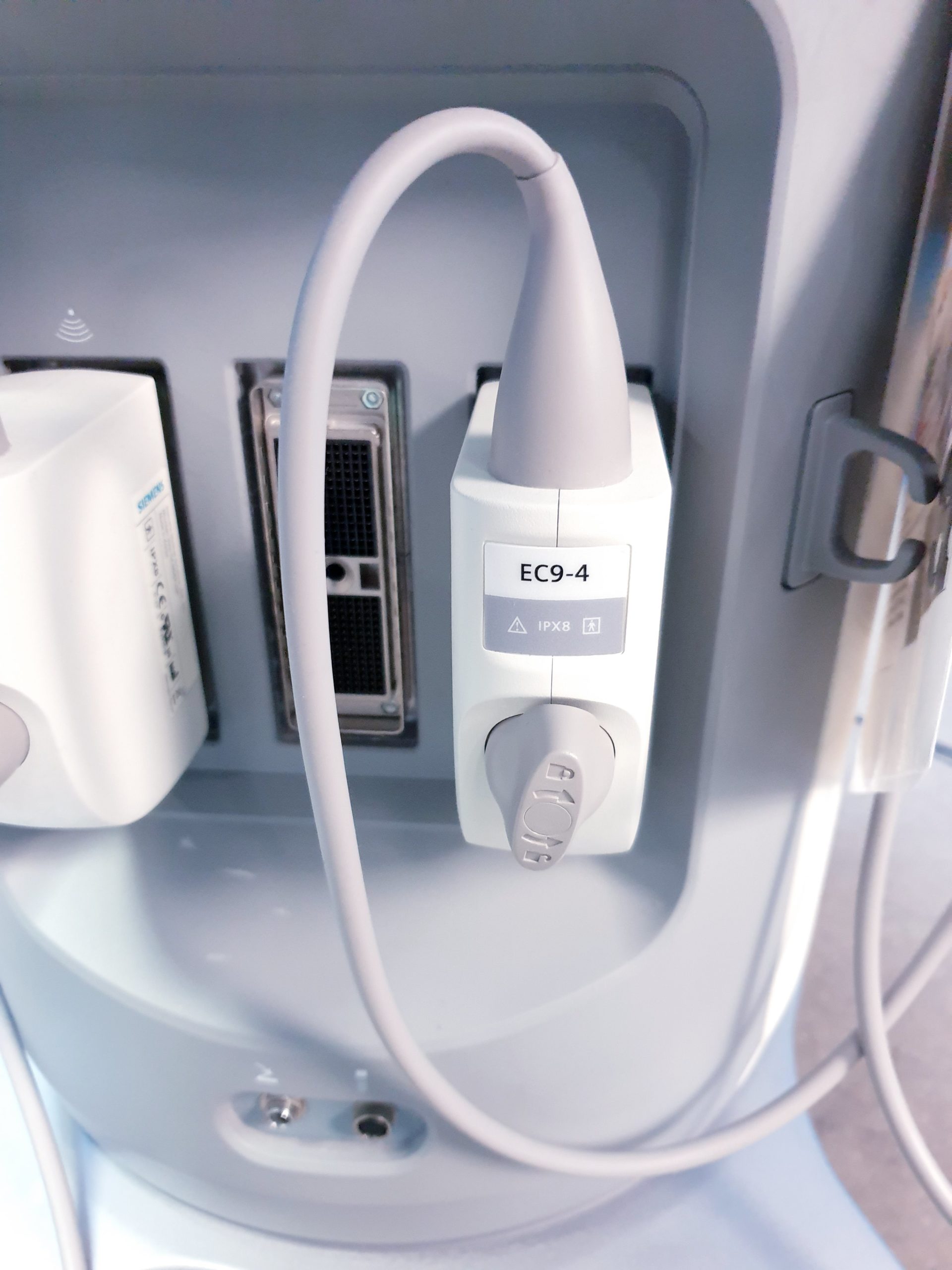 Siemens Acuson X300 X 300 Premium Edition – + CH5-2 Konvex + EC9-4 Endovaginal — thumbnail 10