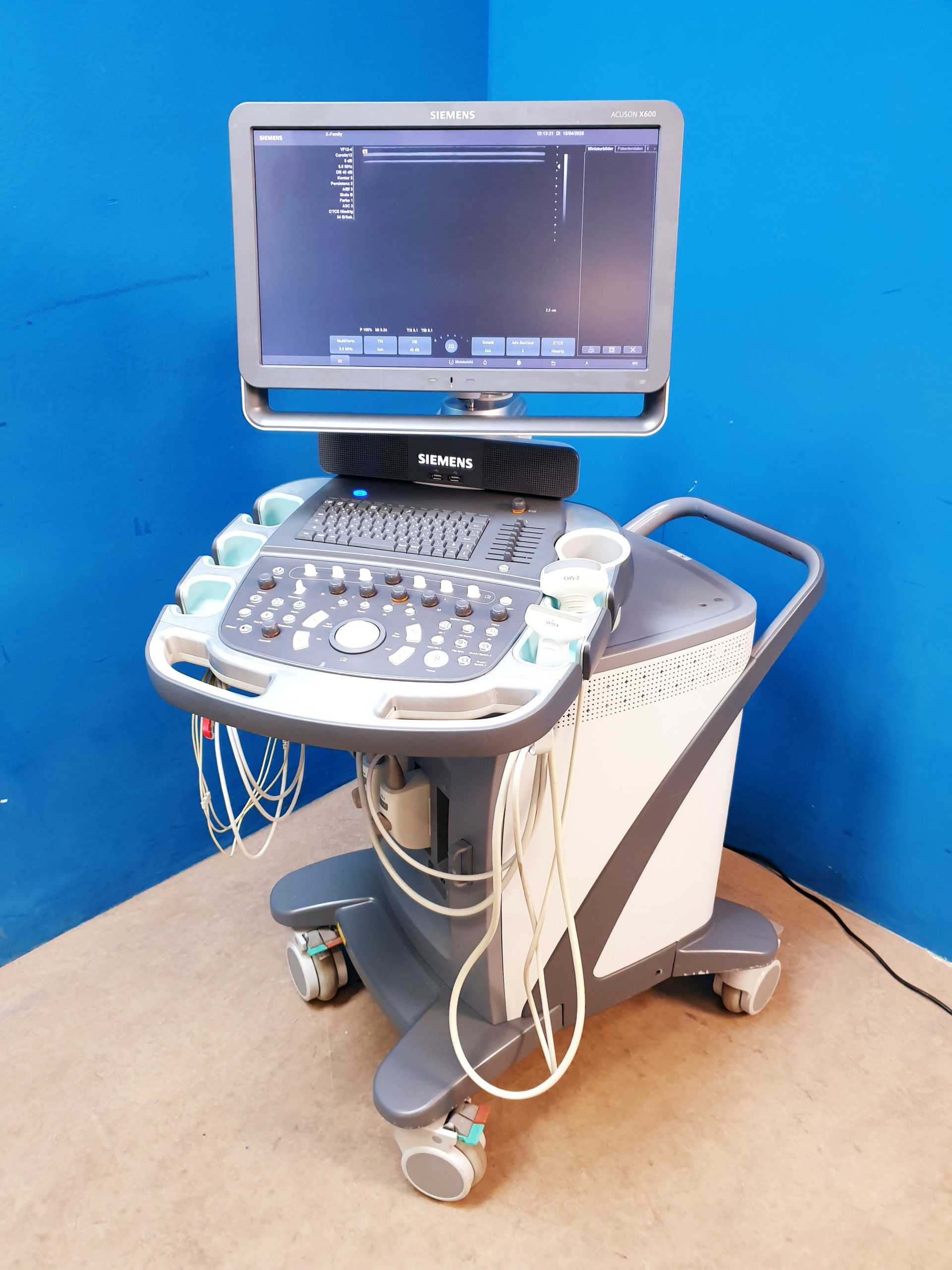 Siemens Acuson X600 Farbdoppler + CH5-2 Konvex + VF12-4 Linear thumbnail 8