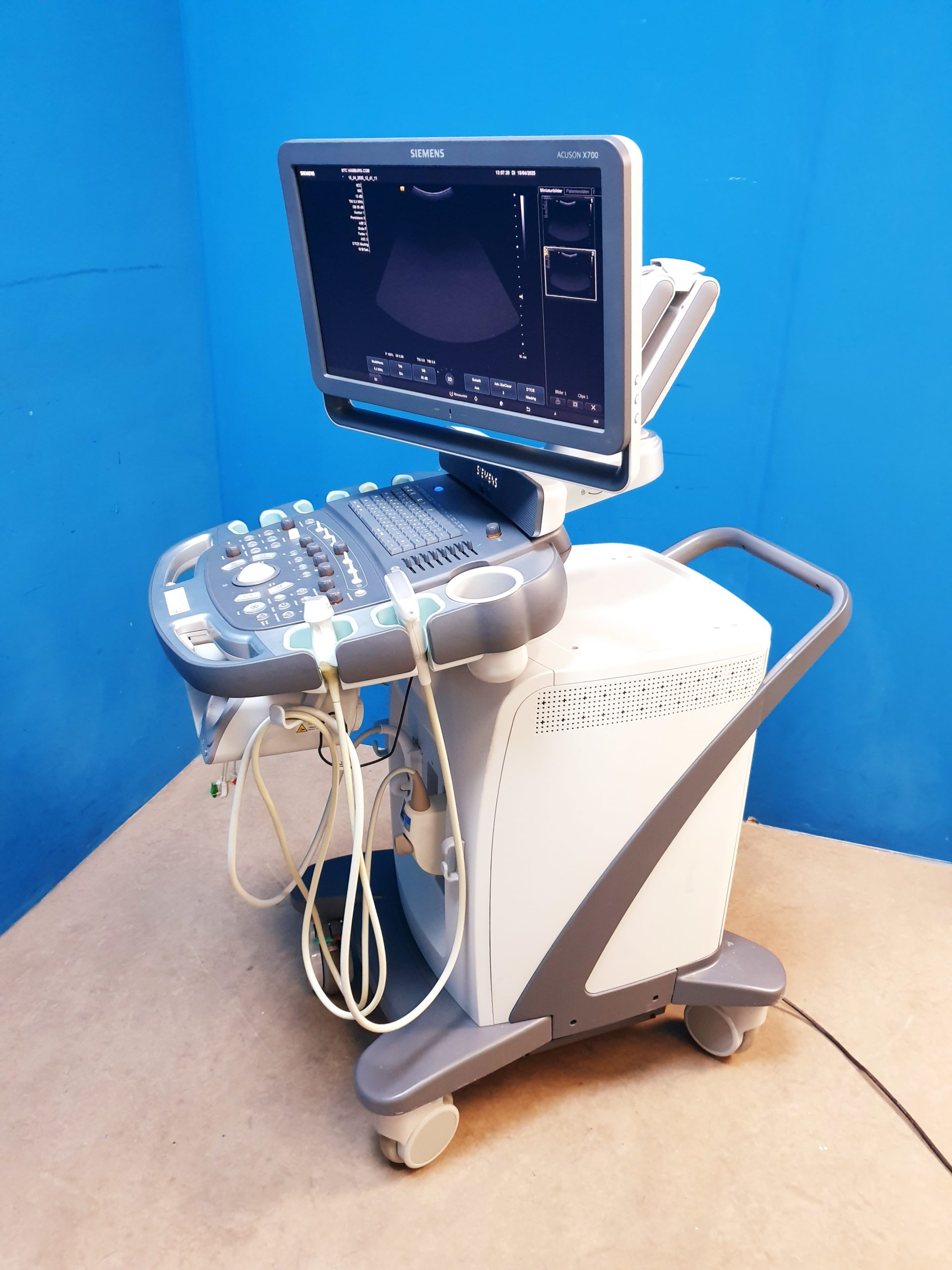 Siemens Acuson X700 Farbdoppler + 6C2 + 4V1c Echo thumbnail 16