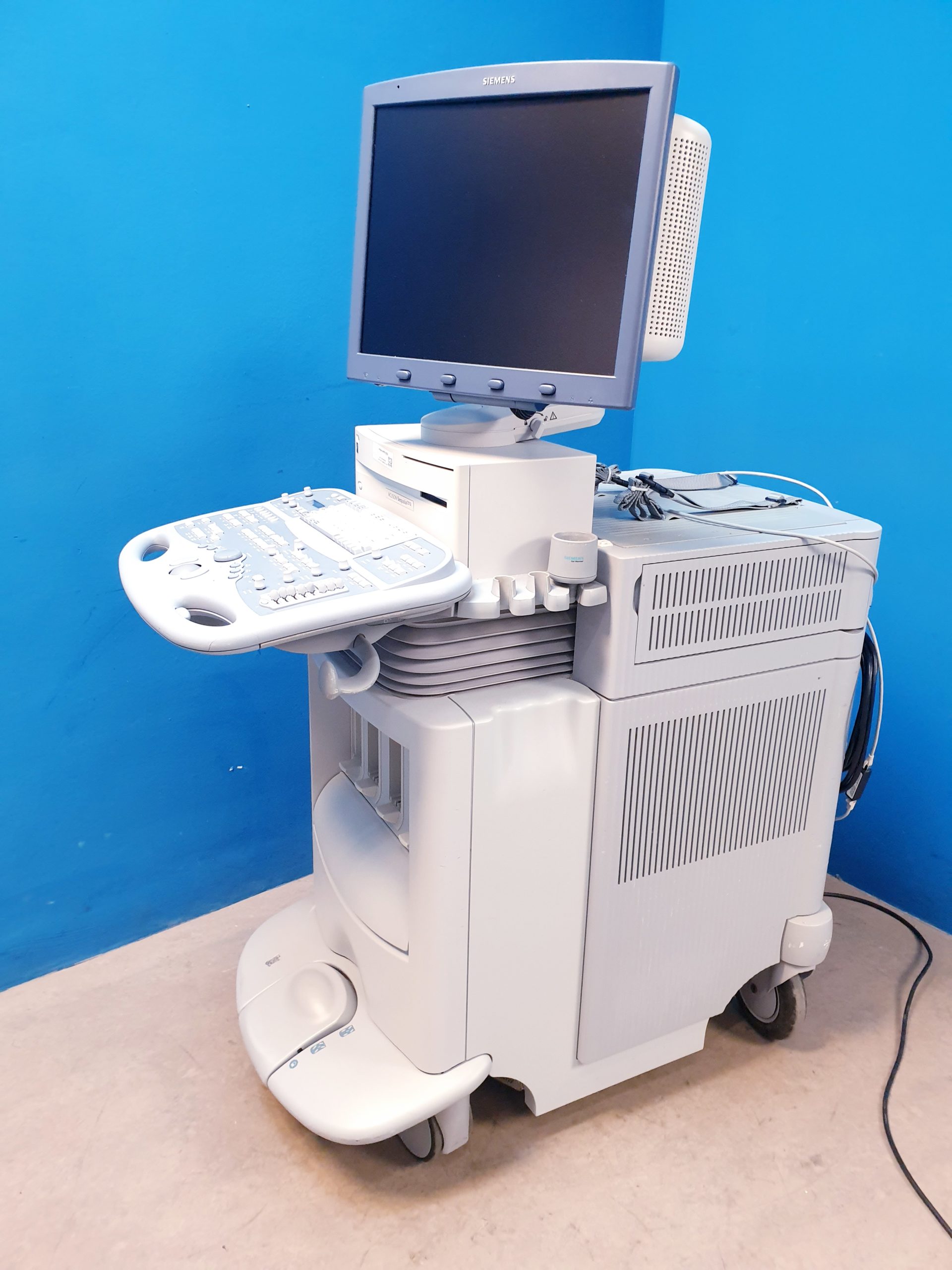 Siemens Acuson Sequoia 3D 4D 512 LCD Ultraschallmaschine – Defekt thumbnail 6