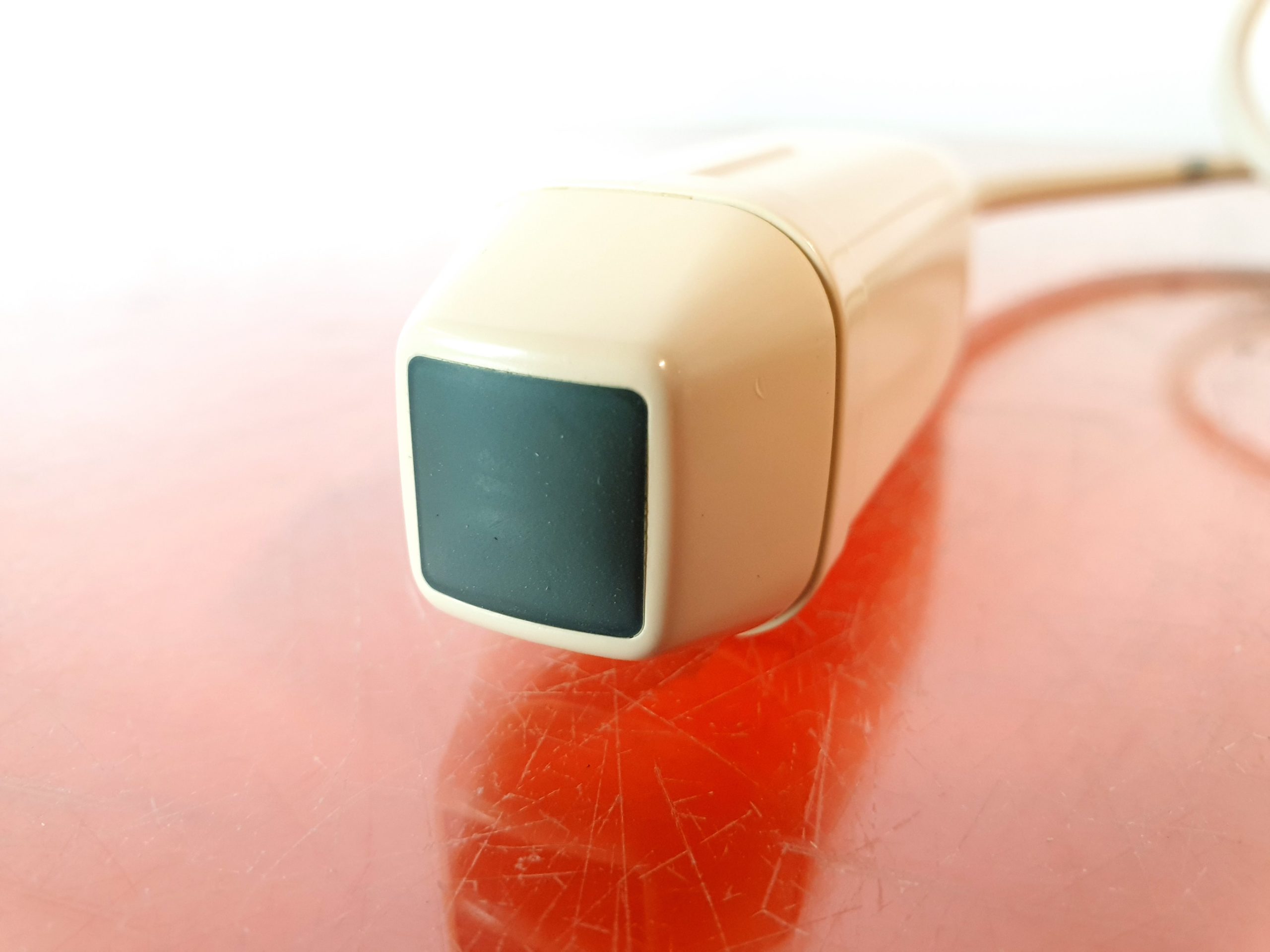 Aloka UST-5298 3.8 – 7.5 MHz Phased array schallkopf thumbnail 2