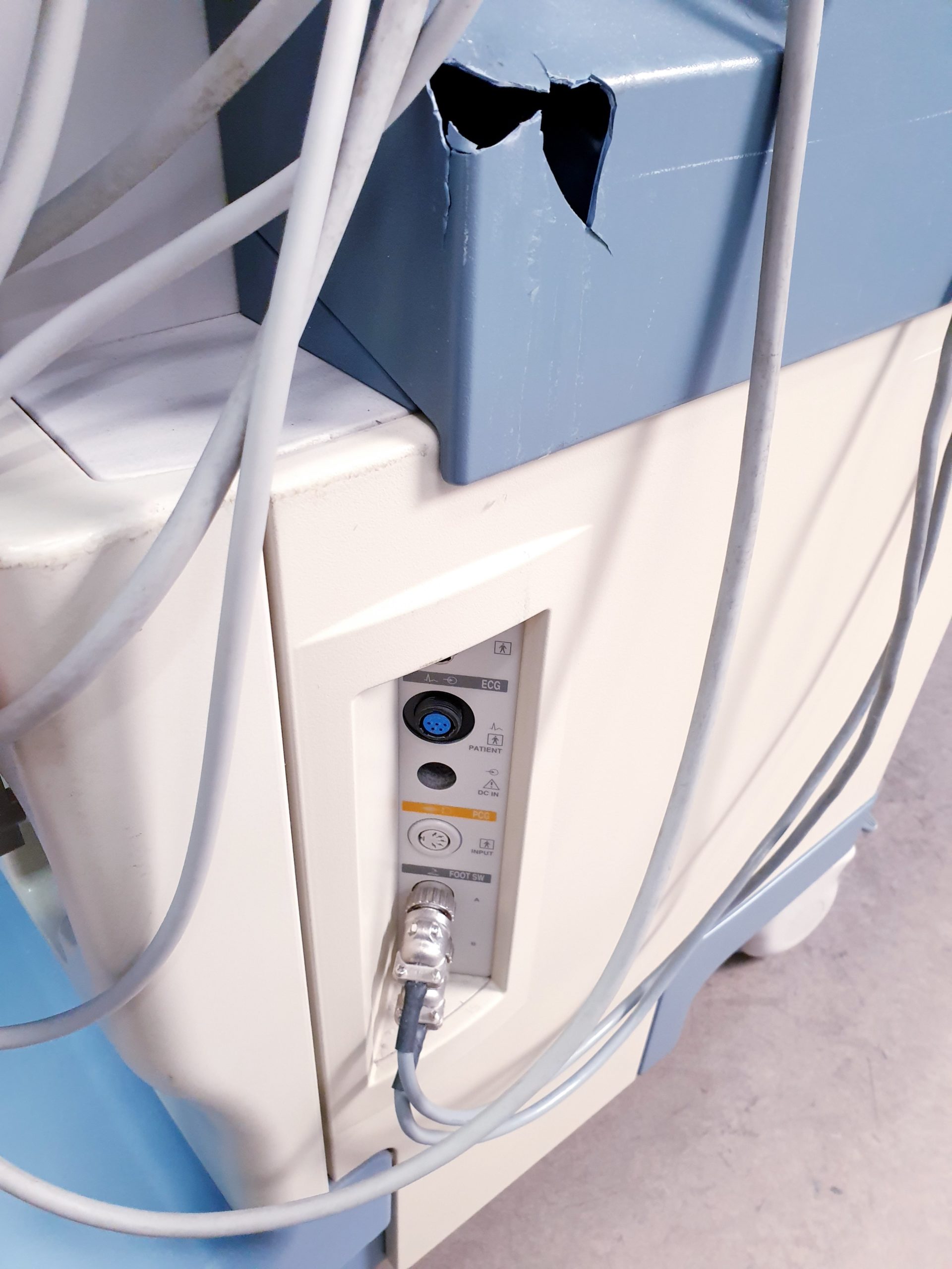 TOSHIBA NEMIO 20 SSA-550A Farbdoppler Ultraschallgerät mit 4 Sonden – und Printer thumbnail 14