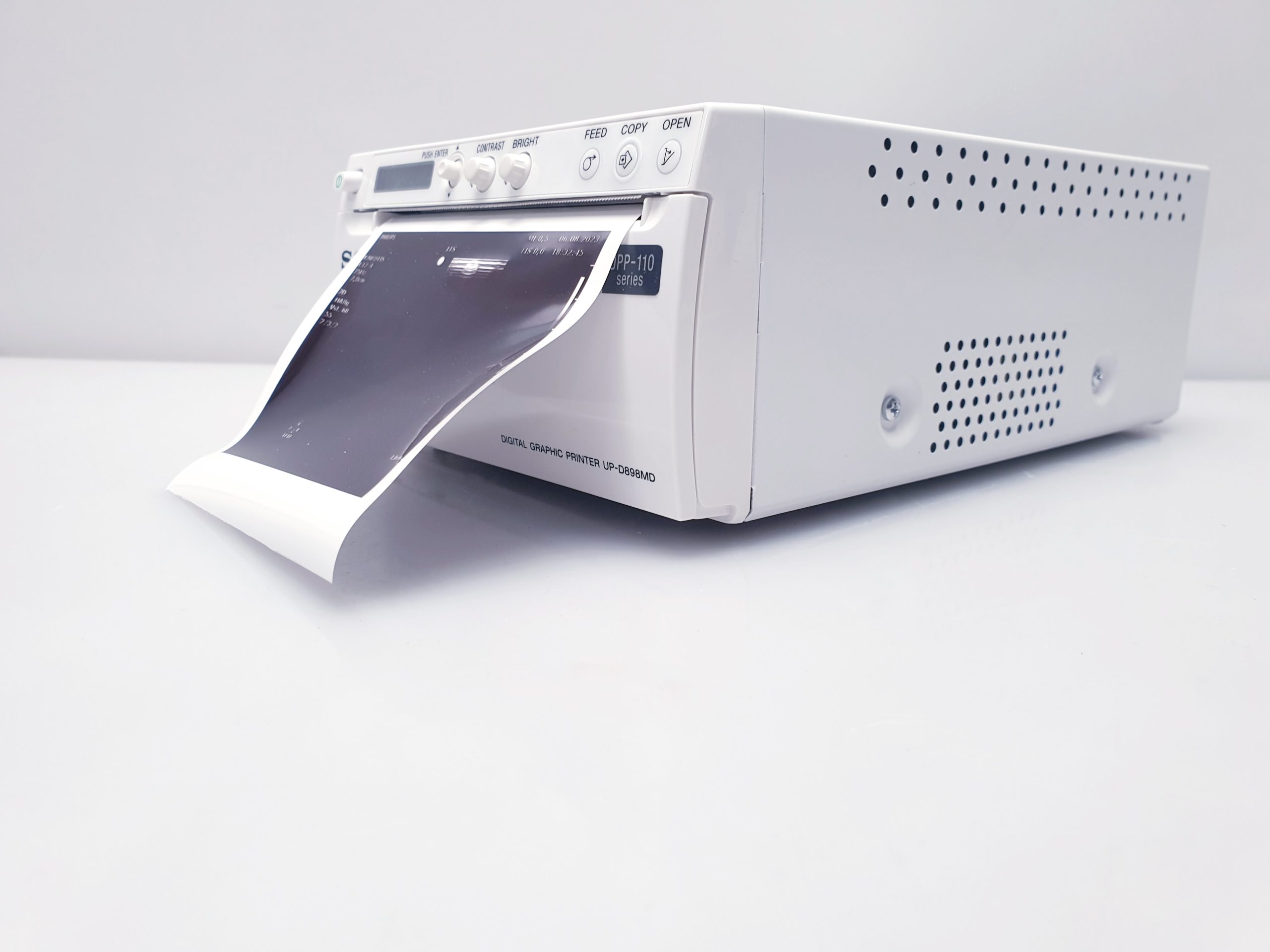 Sony UP-D898MD (UPD898MD) Digital Black and White Thermal Printer — image 1 of 1