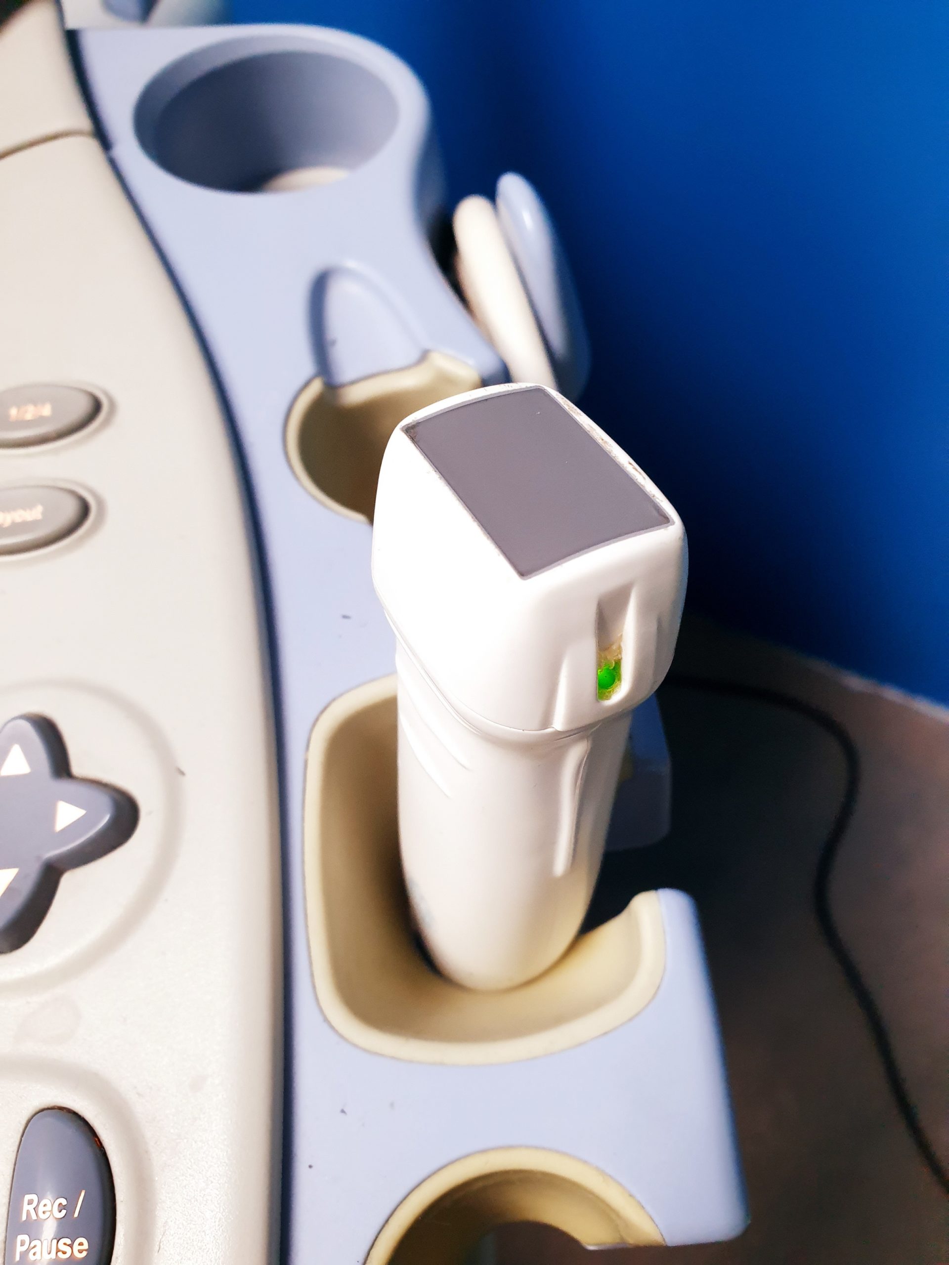 GE Vivid 7 Dimension mit GE M3S Echo Kardio Sonde und 7L Linear SW: 2.0.6 Application SW: 5.2.0 thumbnail 2