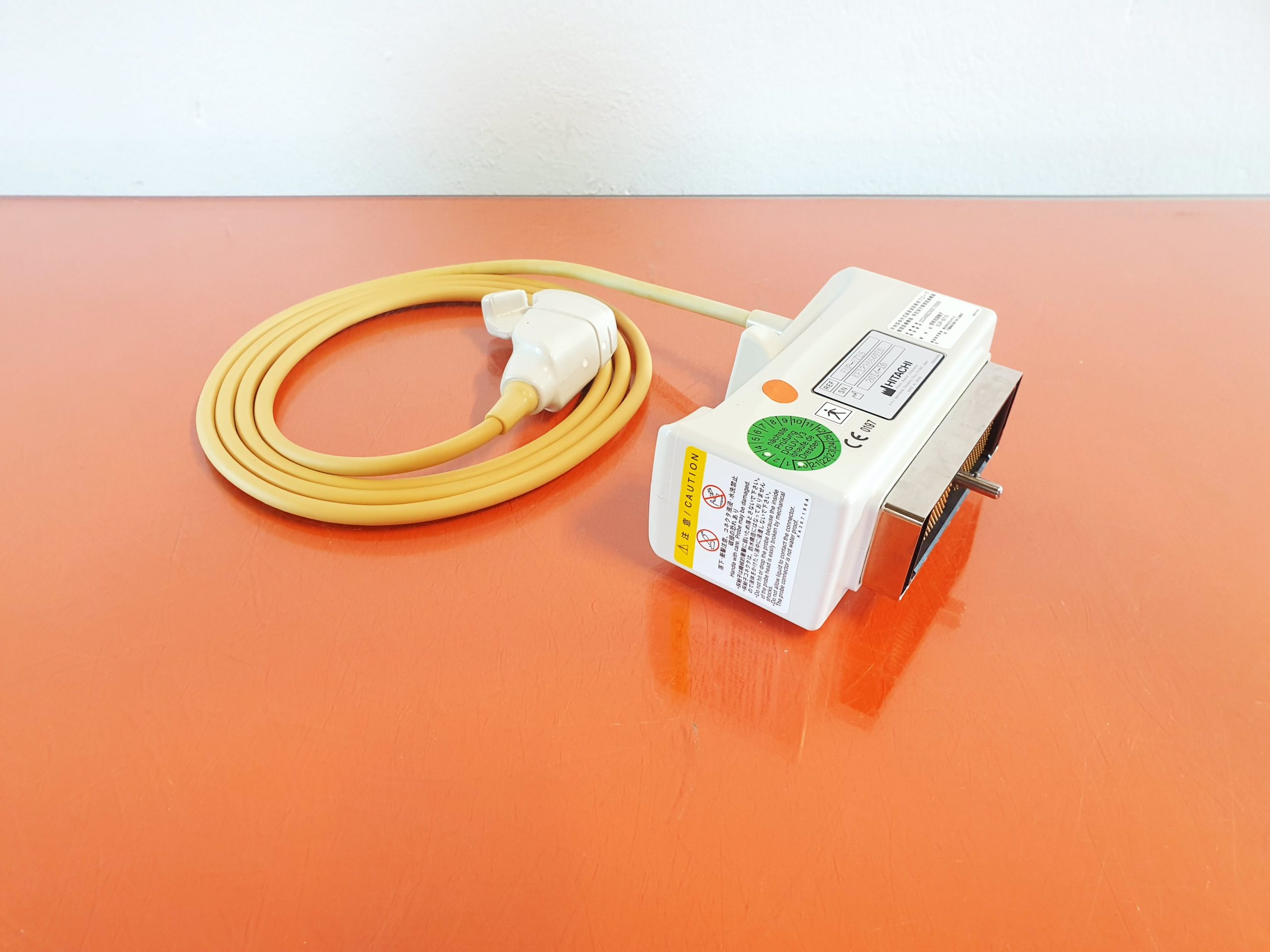 HITACHI EUP-B715 Konvexsonde Biopsie Sonde Biopsy 5 – 2 MHz — image 1 of 6