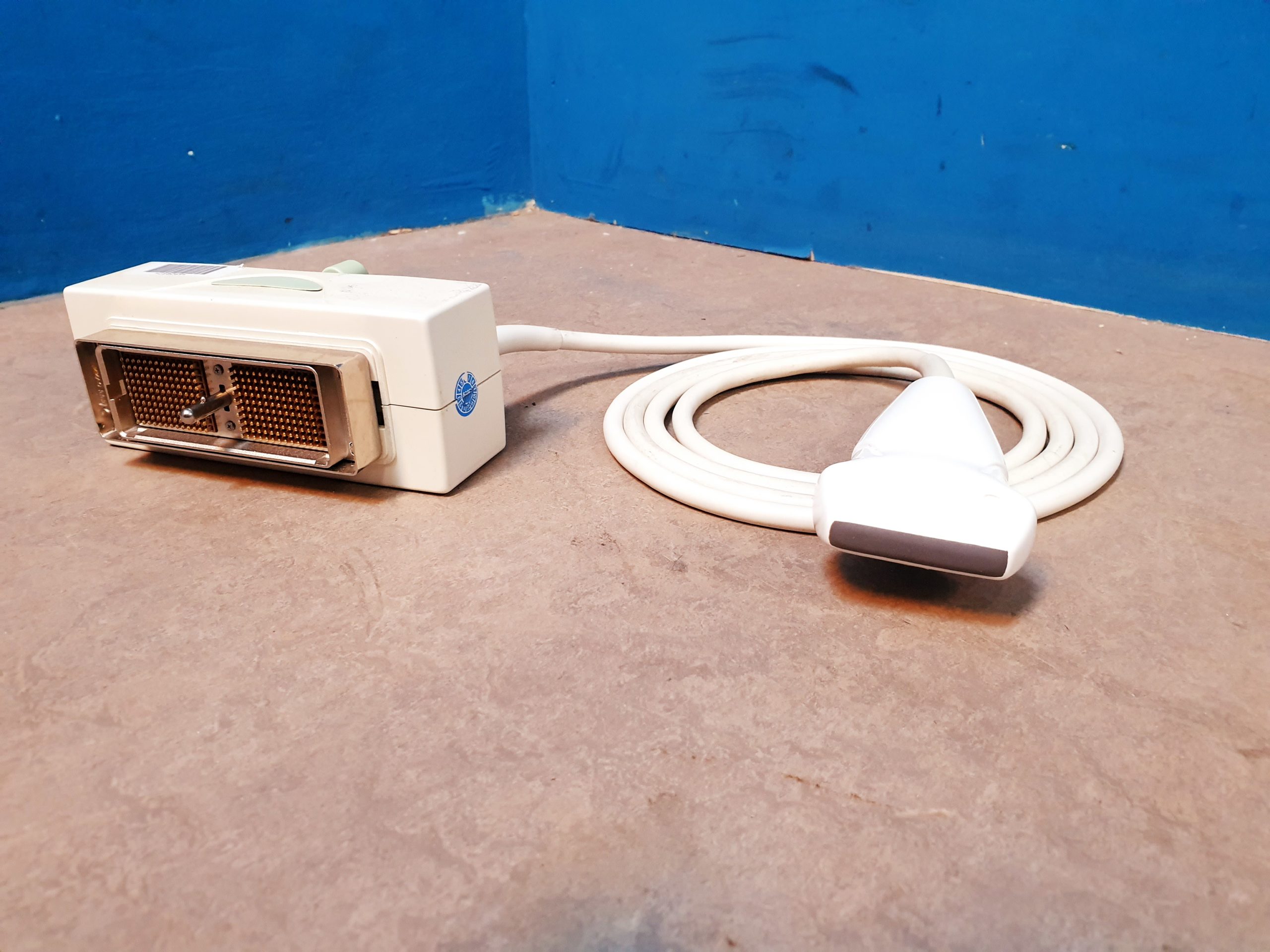 Esaote LA435 Linear Array Ultrasound Lineare Sonde AH042025-K — image 1 of 9